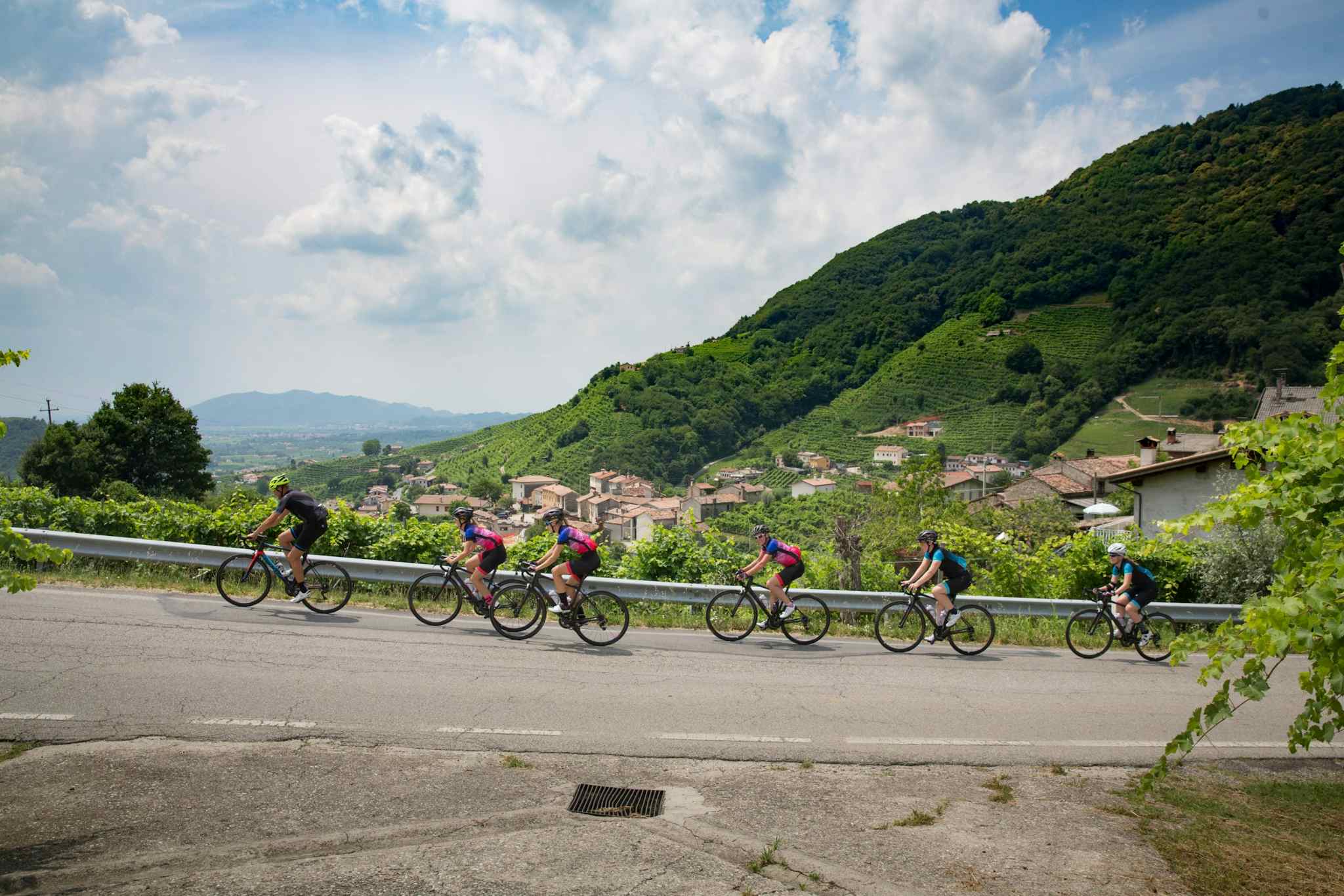 Cycling Valdobbiandene, Italy. Photo: Supplier/Italy Cycling Tour