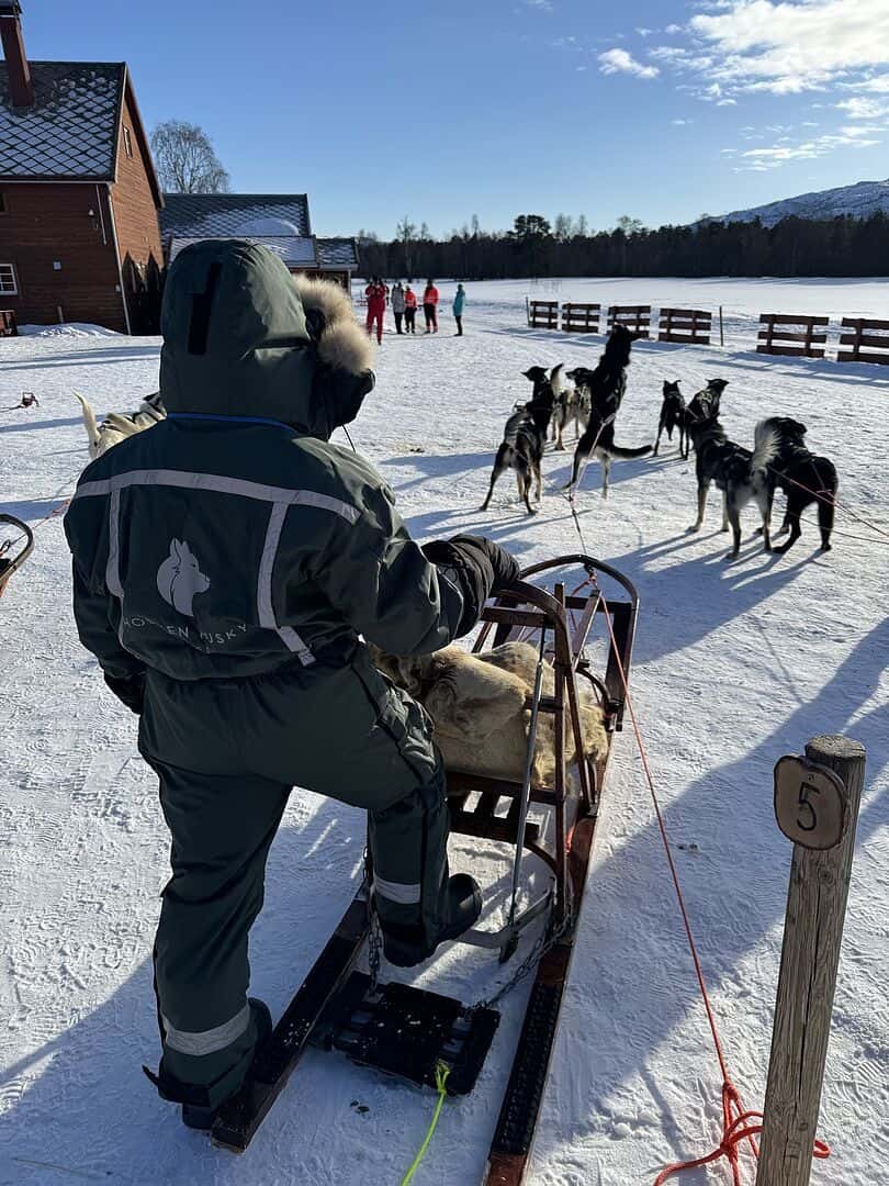 Holmen Husky Lodge