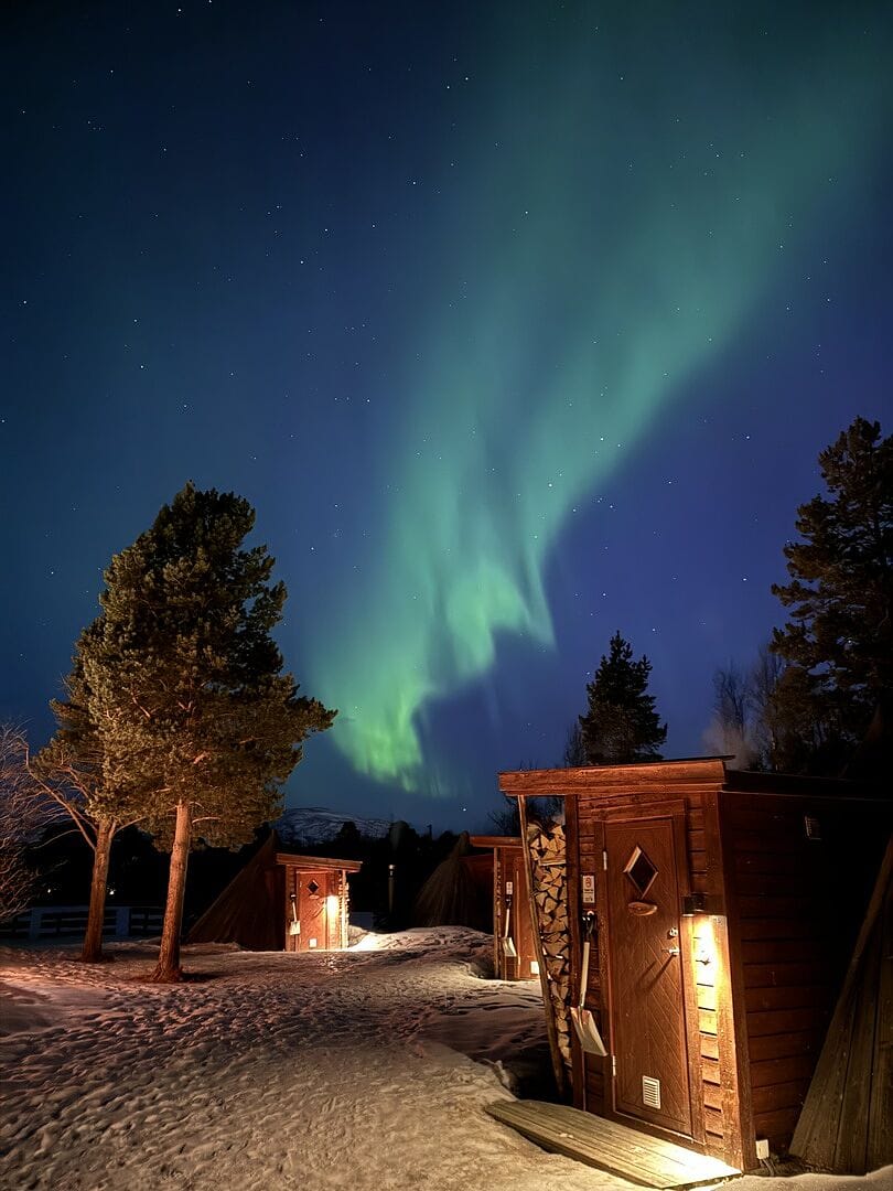 Holmen Husky Lodge