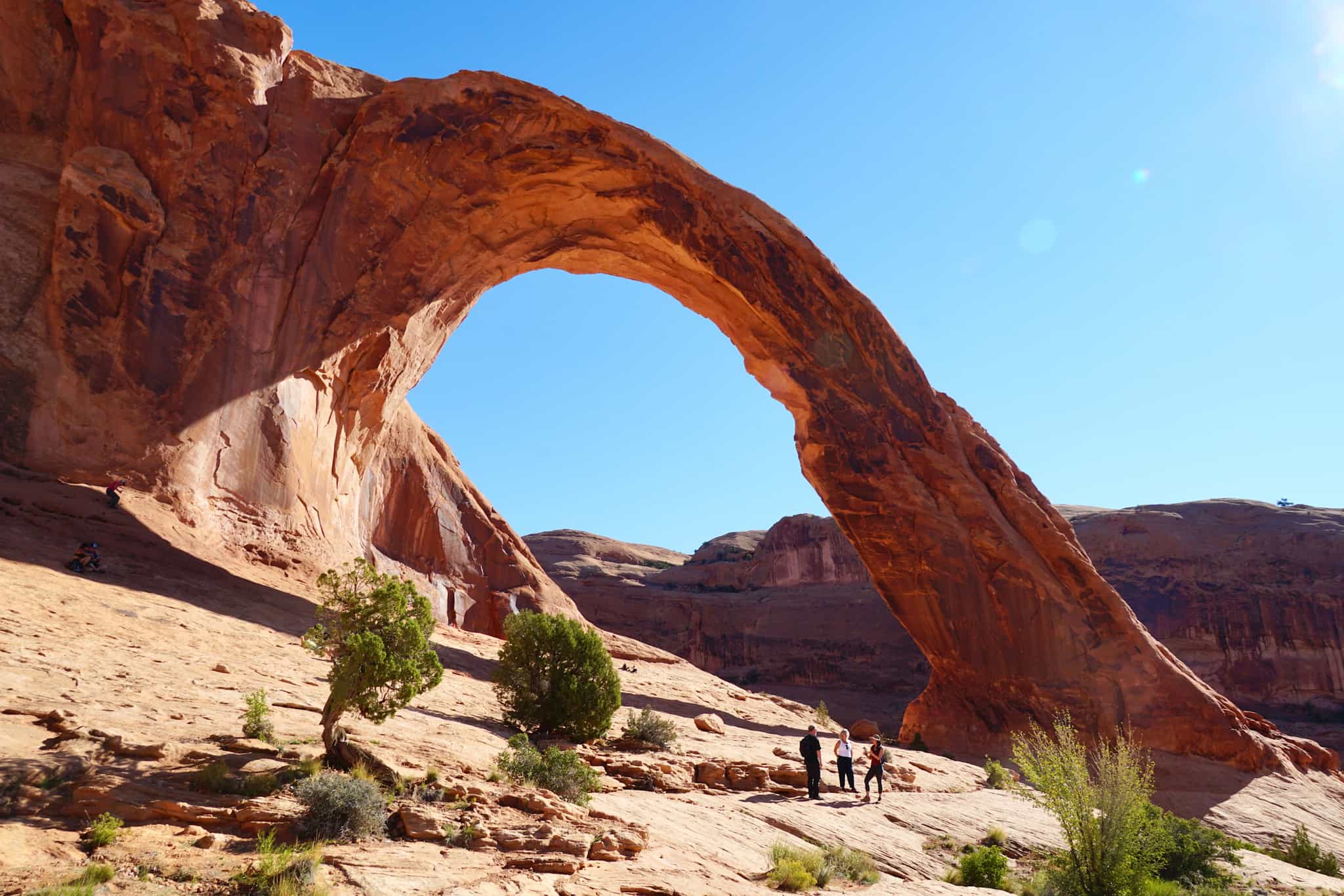Corona Arch, Utah, USA. Photo: shutterstock_2117183489