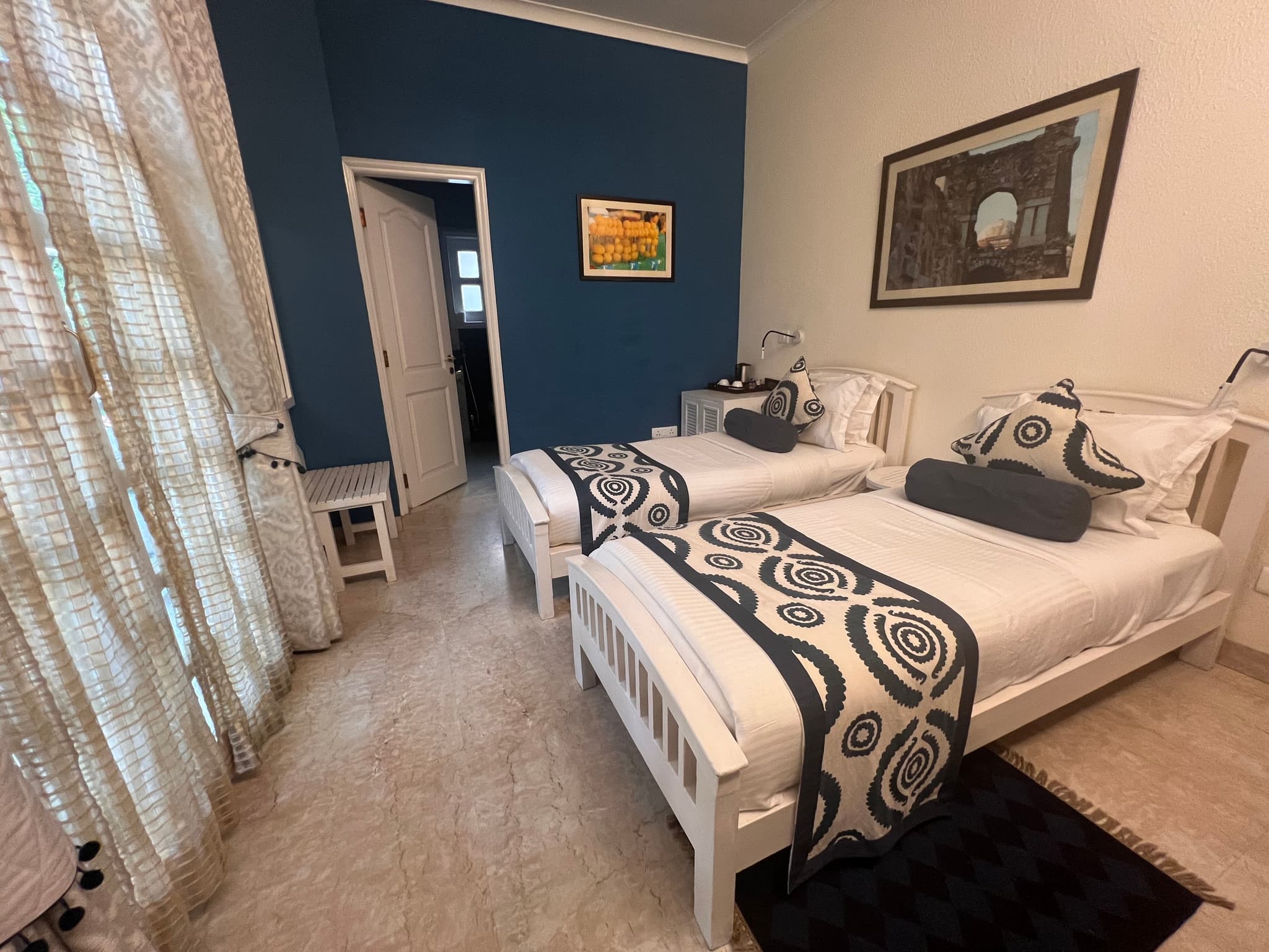 Colonel's Retreat Hotel, New Delhi