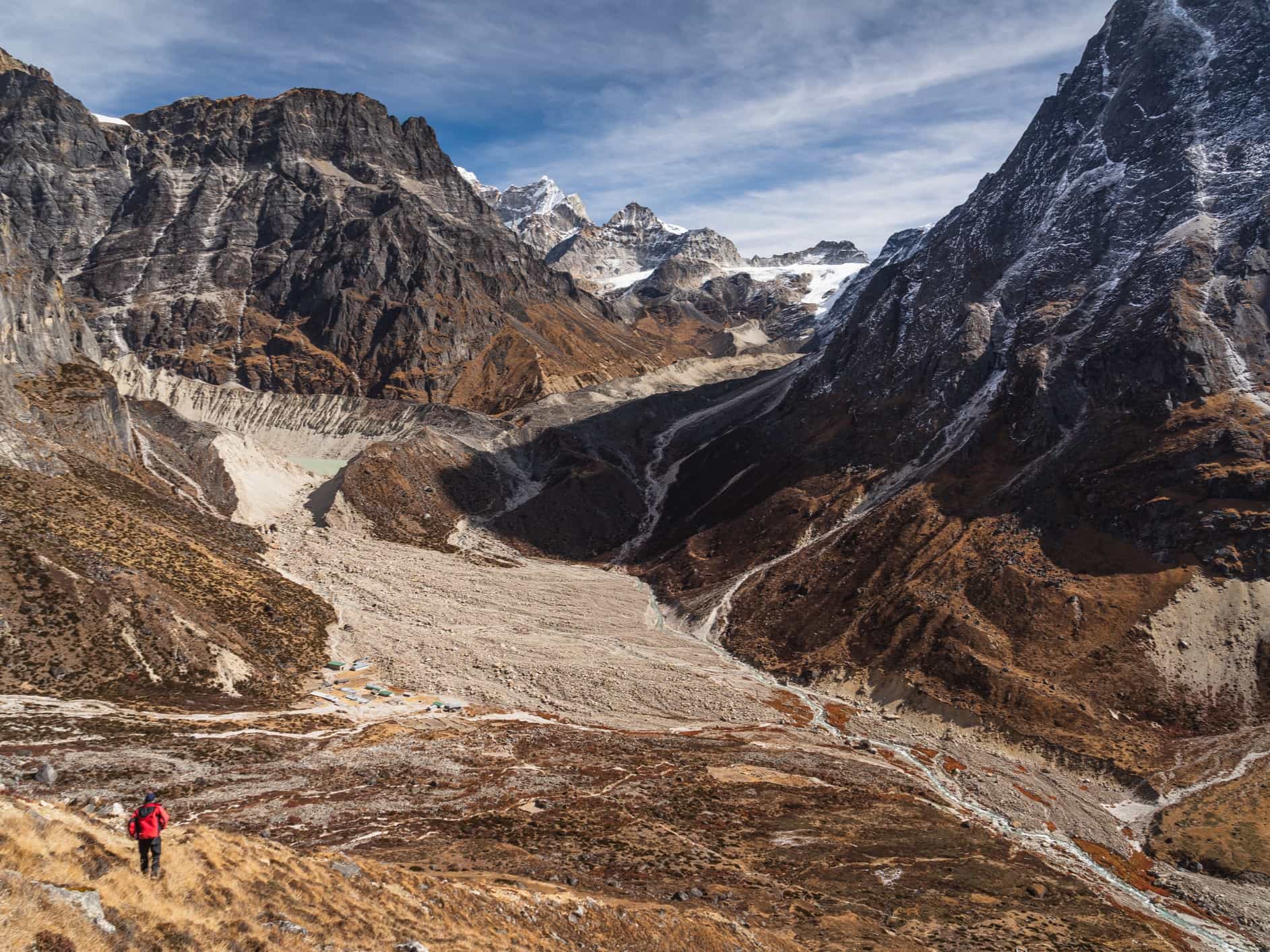 Top view of Thagnag village in Mera peak climbing route in Himalaya mountains range, Nepal. Photo: GettyImages-1219292724