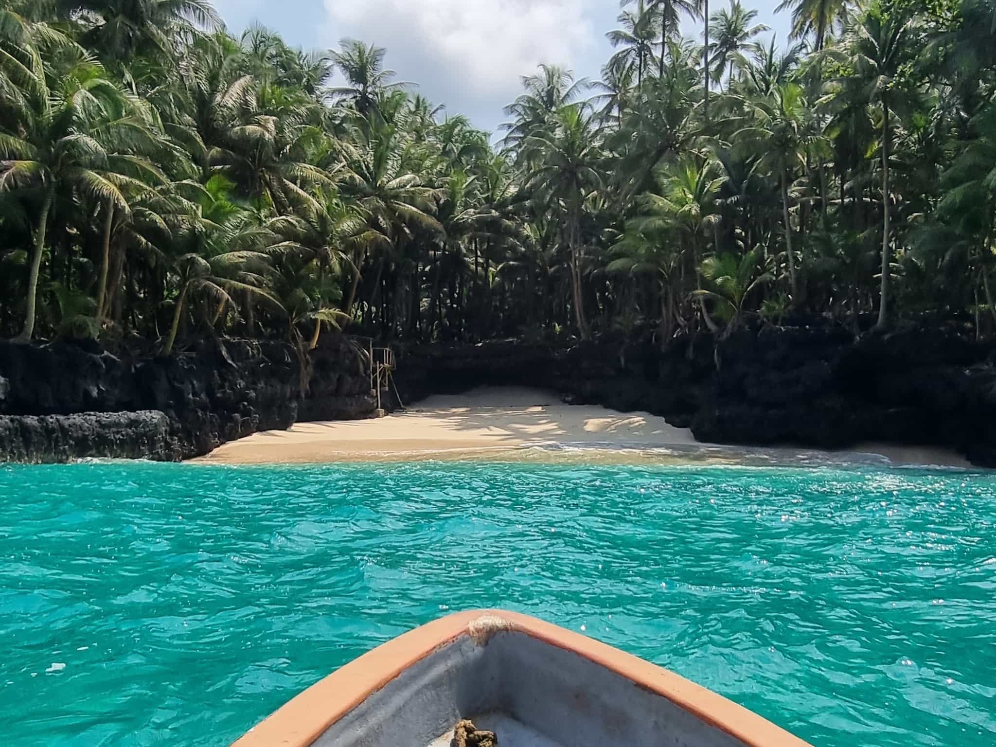 Sailing to Rolas Island, Sao Tome  - Photo: marta marinelli, staff