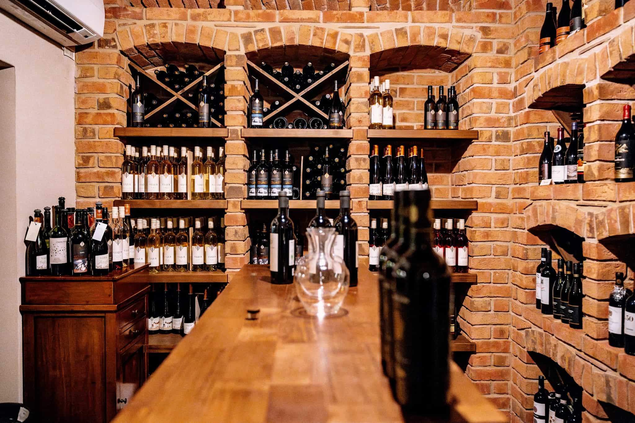 Hotel Lomnica's Wine cellar and bar
