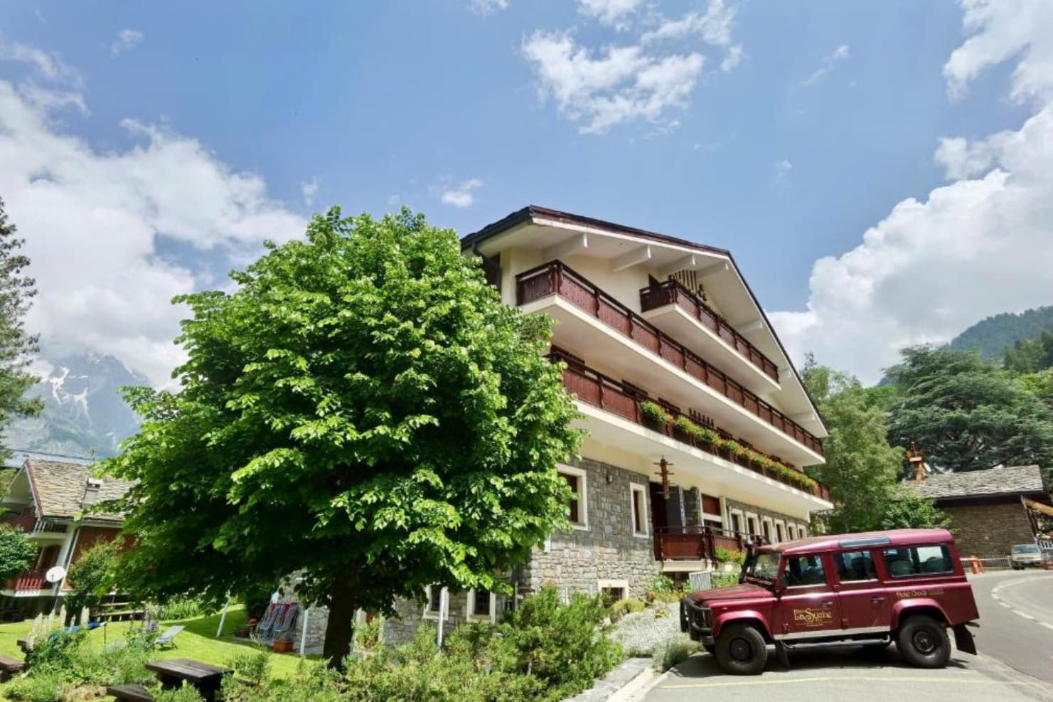 Hotel Croux Exterior