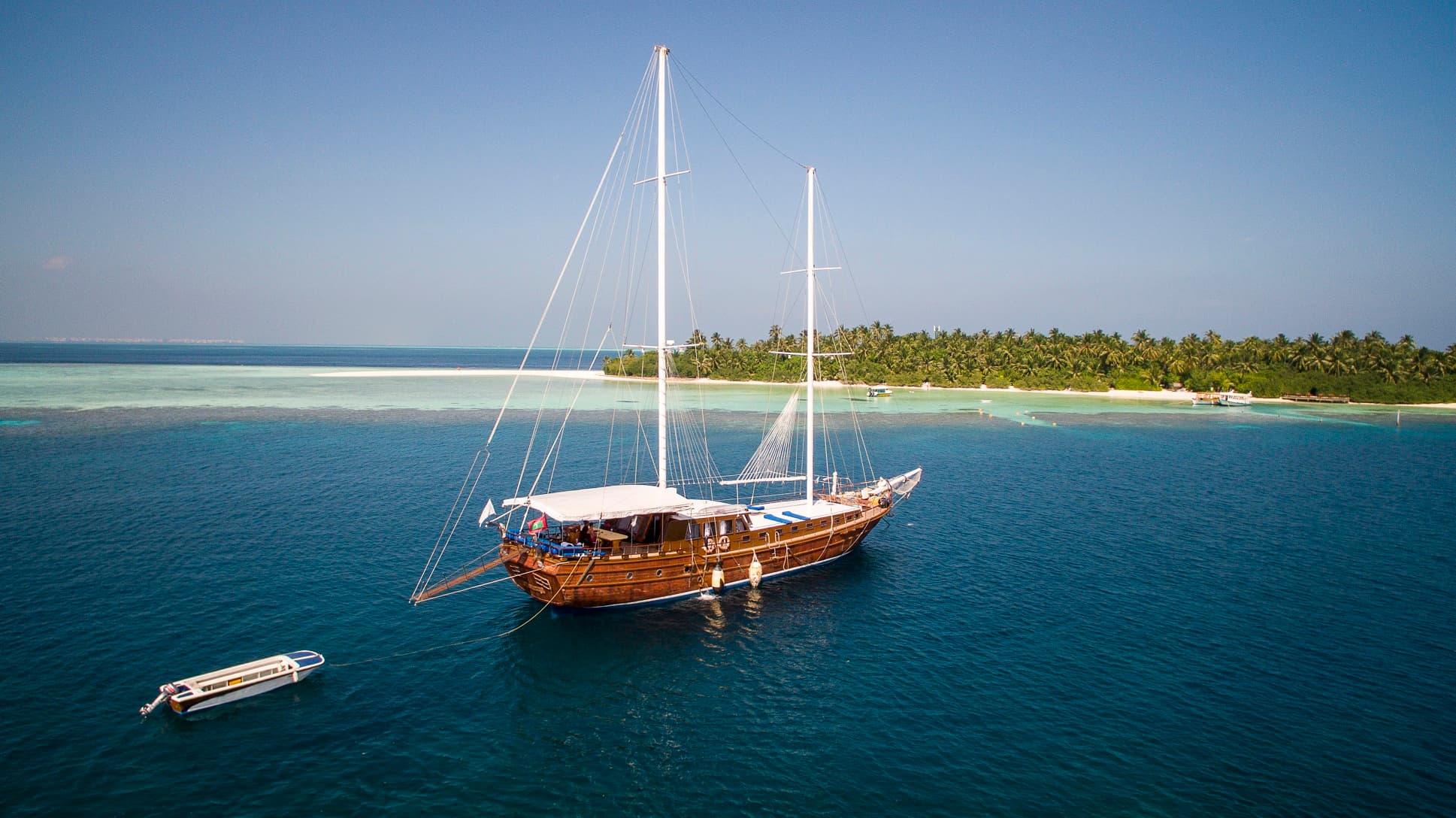 MY Felicity, Maldives.