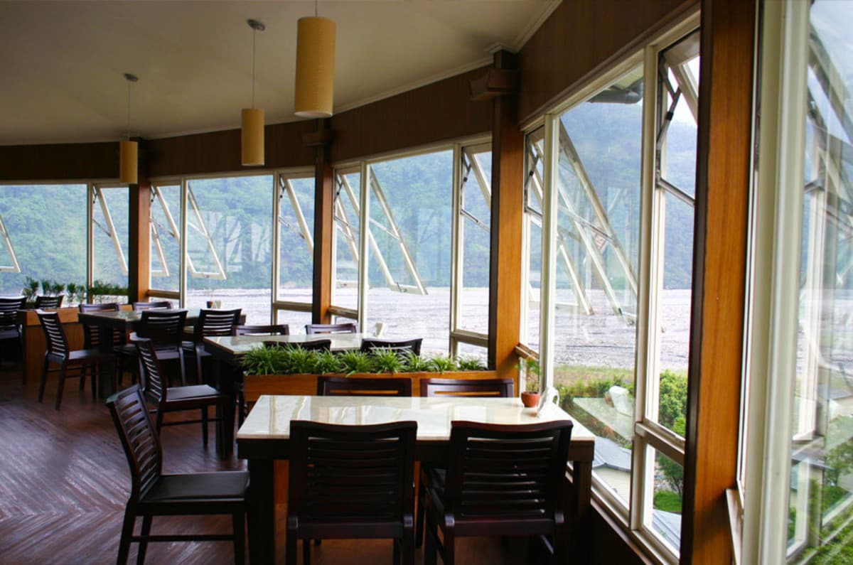 Revolving restaurant at Ying Shih Guest House, Datong, Taiwan