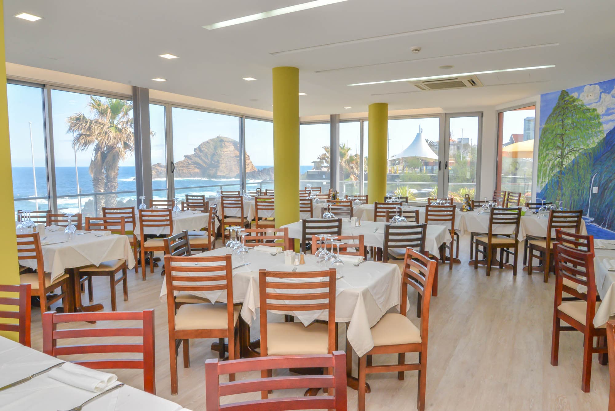 Restaurant, Hotel Salgueiro, Porto Moniz - Photo: Hotel Website