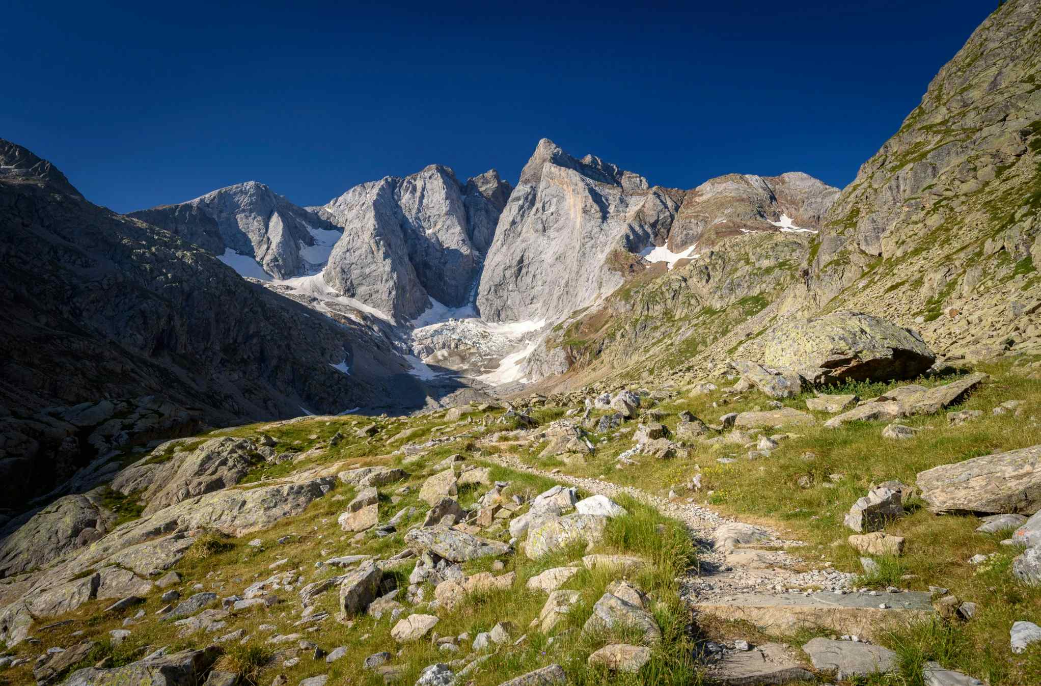 Vignemale in the French Pyrenees. Photo: Canva - https://www.canva.com/design/DAFrcxvOwow/yETI8LfBMjNoouUA4sx-Ng/edit