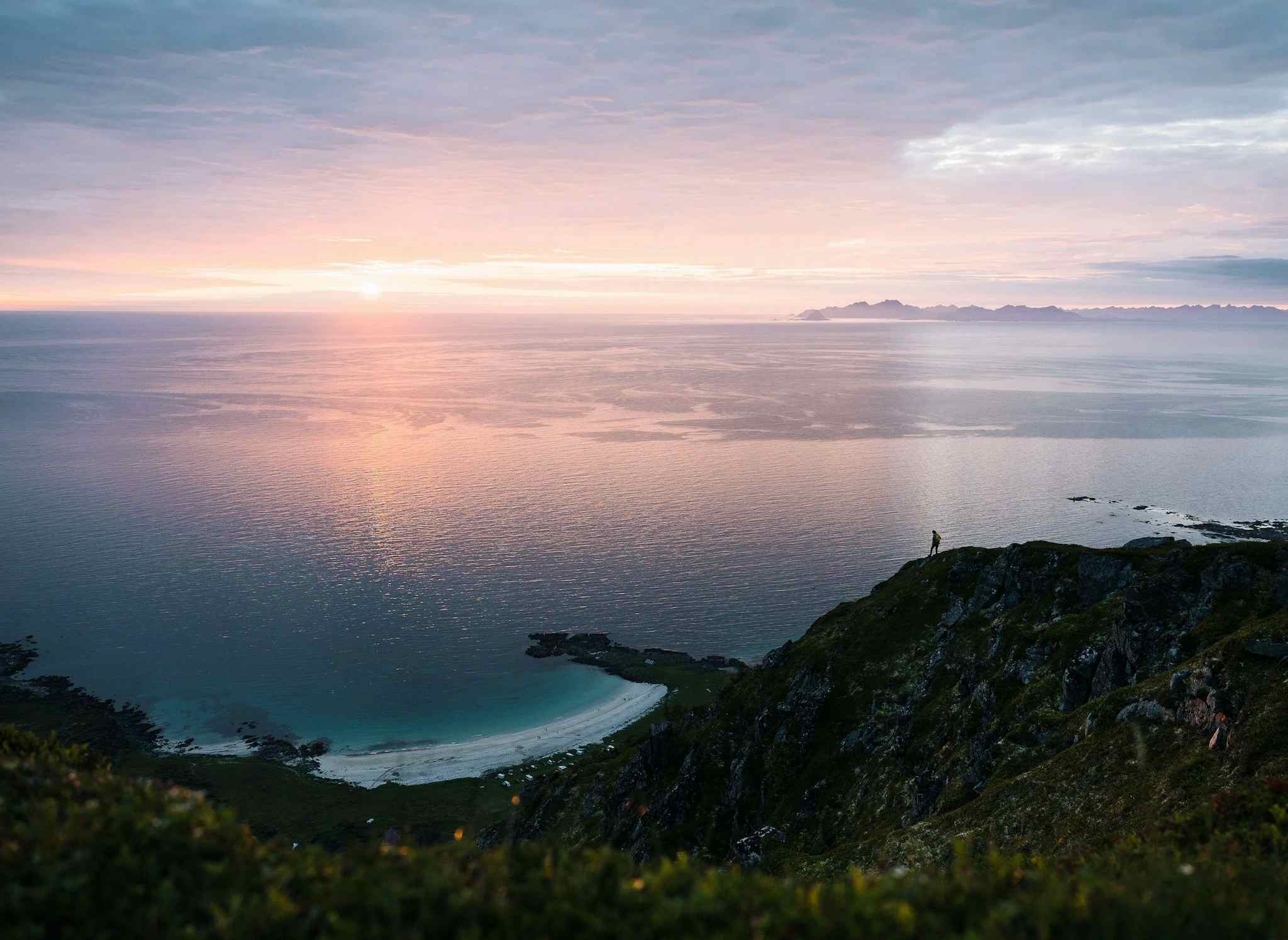 Gimsoya island, midnight sun, Lofoten, Norway
Host image: Pukka Travels