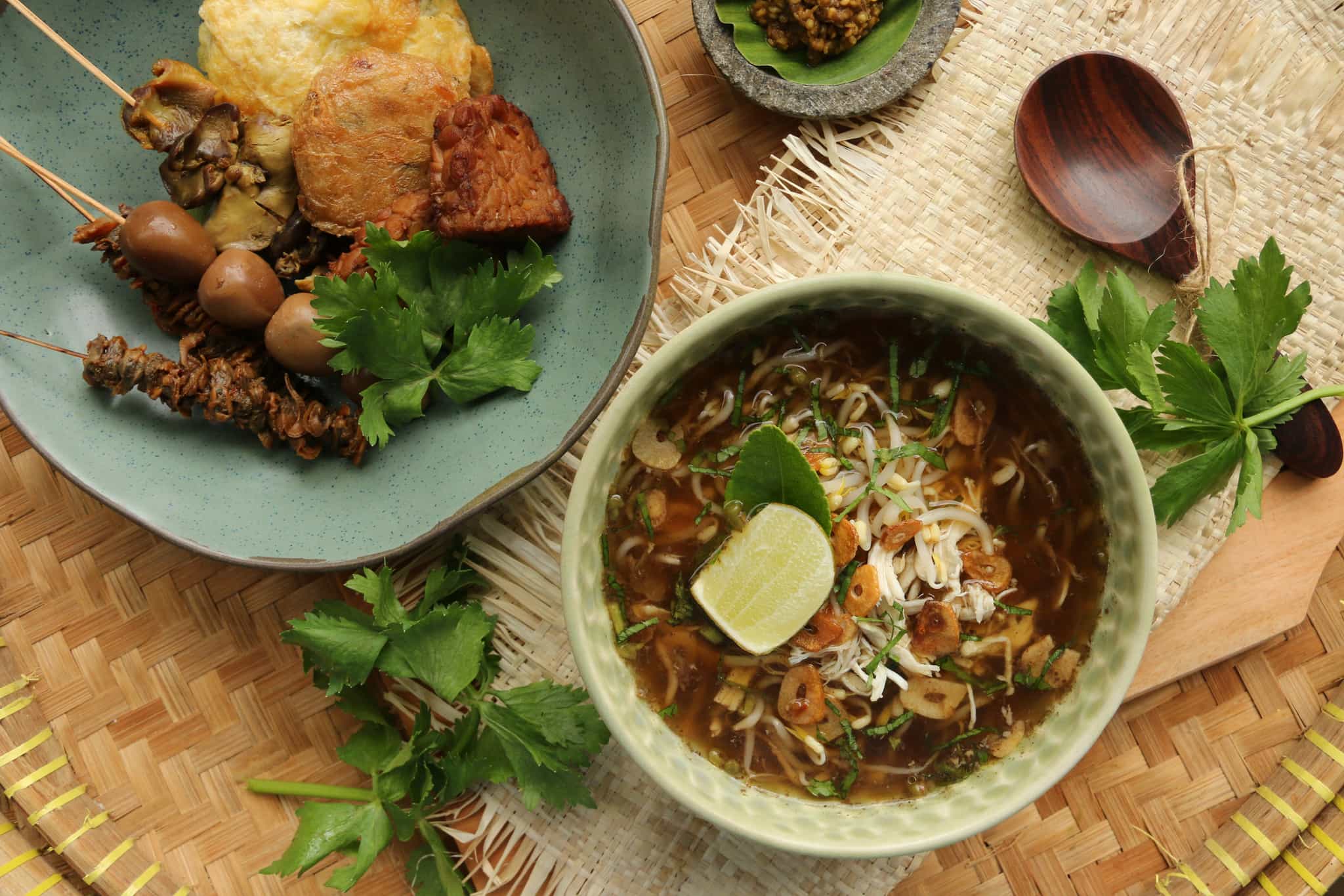 Soto Kudus and Variety of Side Dishes. Photo: GettyImages-517579890