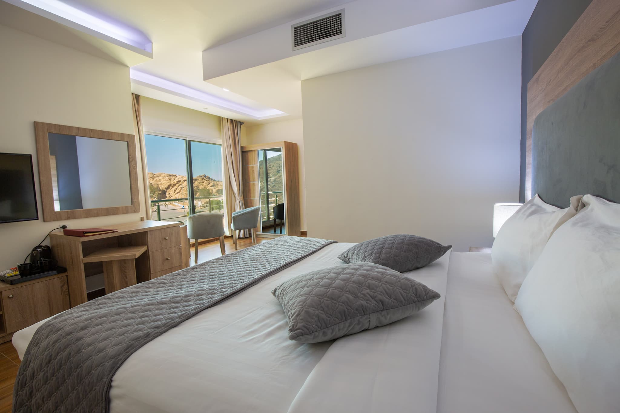 Petra Moon Hotel room.