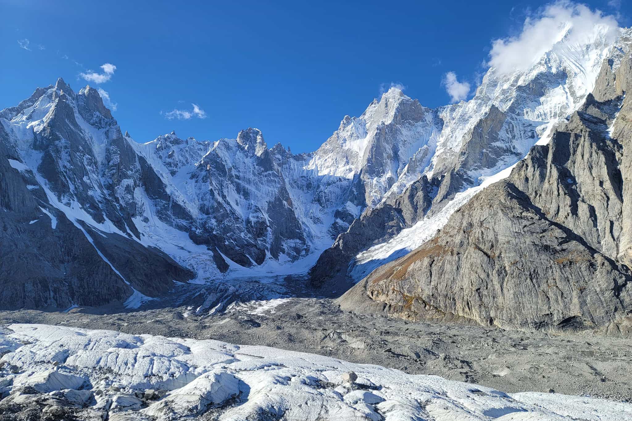 View of the Charakusa Valley with the Karakorum Mountain range behind