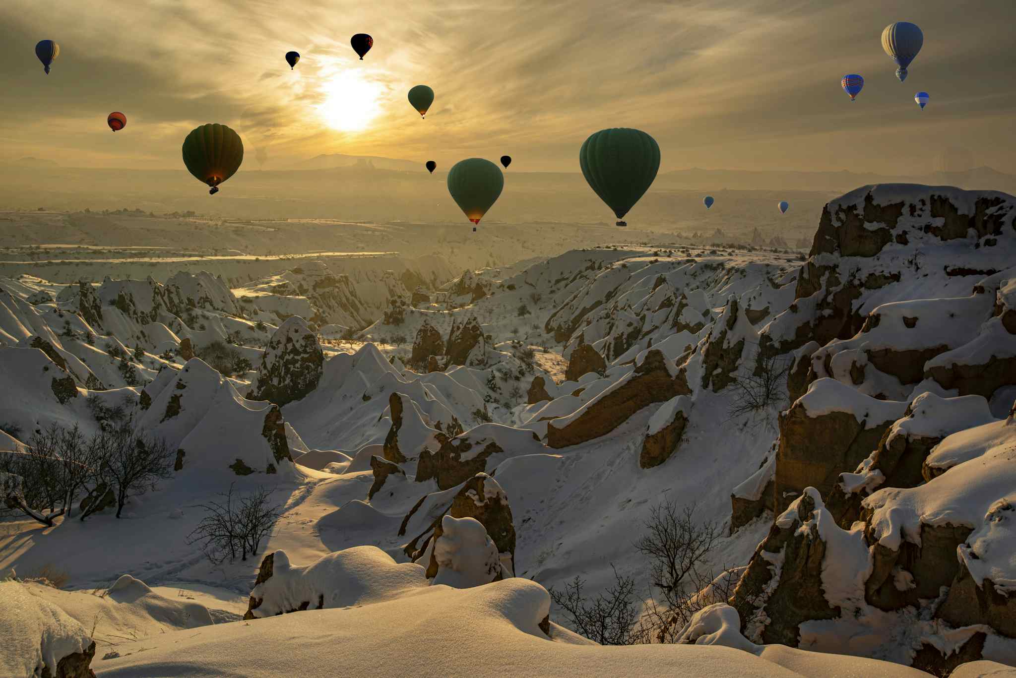 Balloons in Cappadocia, Turkey. Photo: GettyImages-1434826698