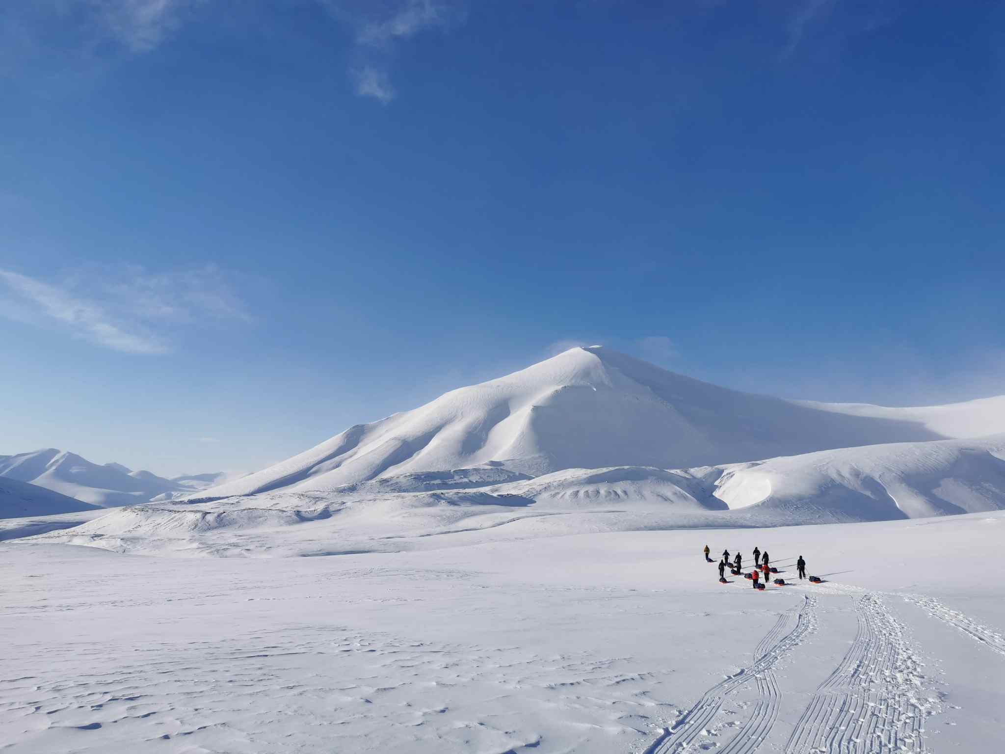 Hiking in Svalbard. Photo: Host/Svalbard Wildlife Adventures
