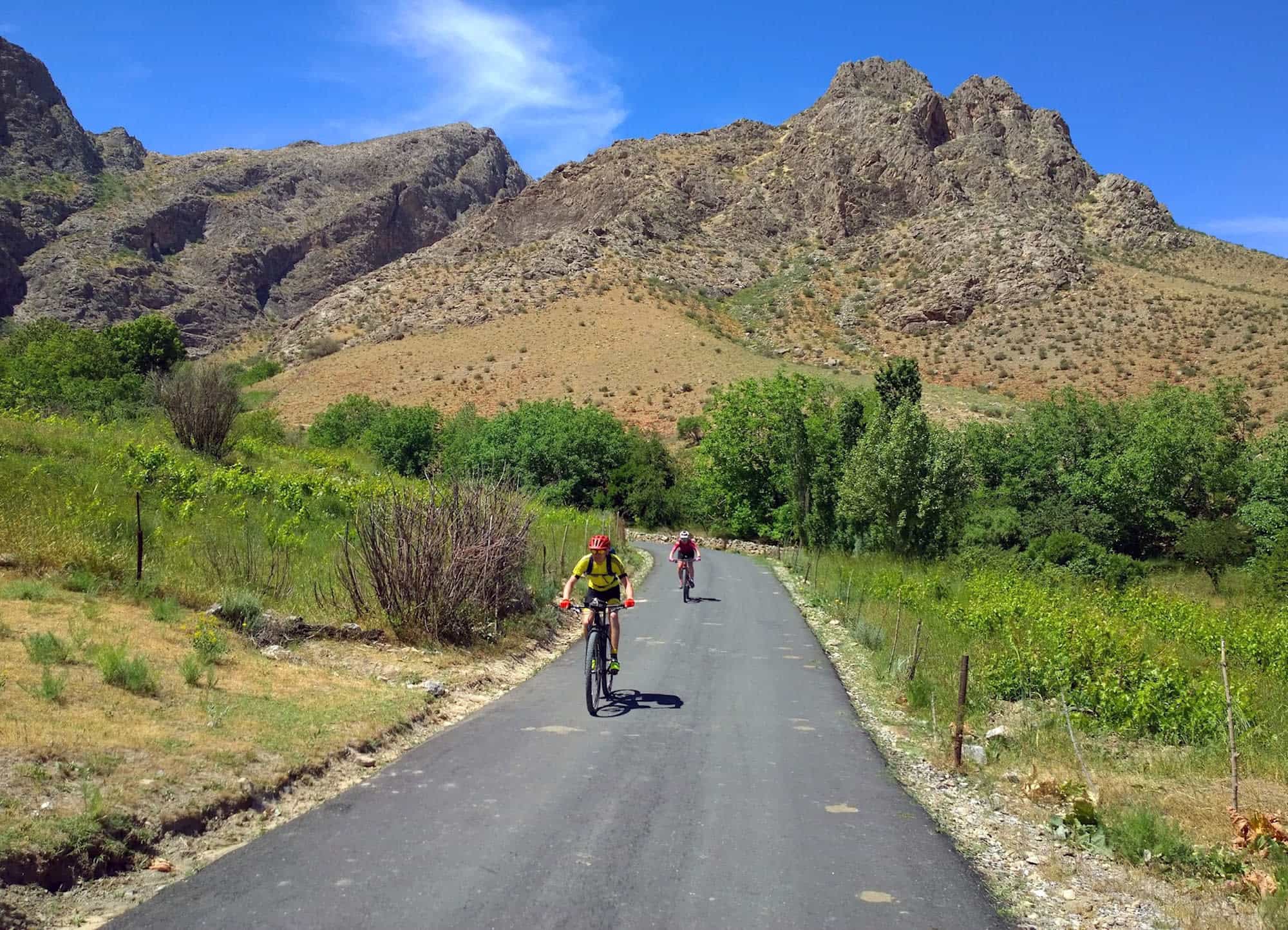 Cycle Nuratau highlands, Uzbekistan