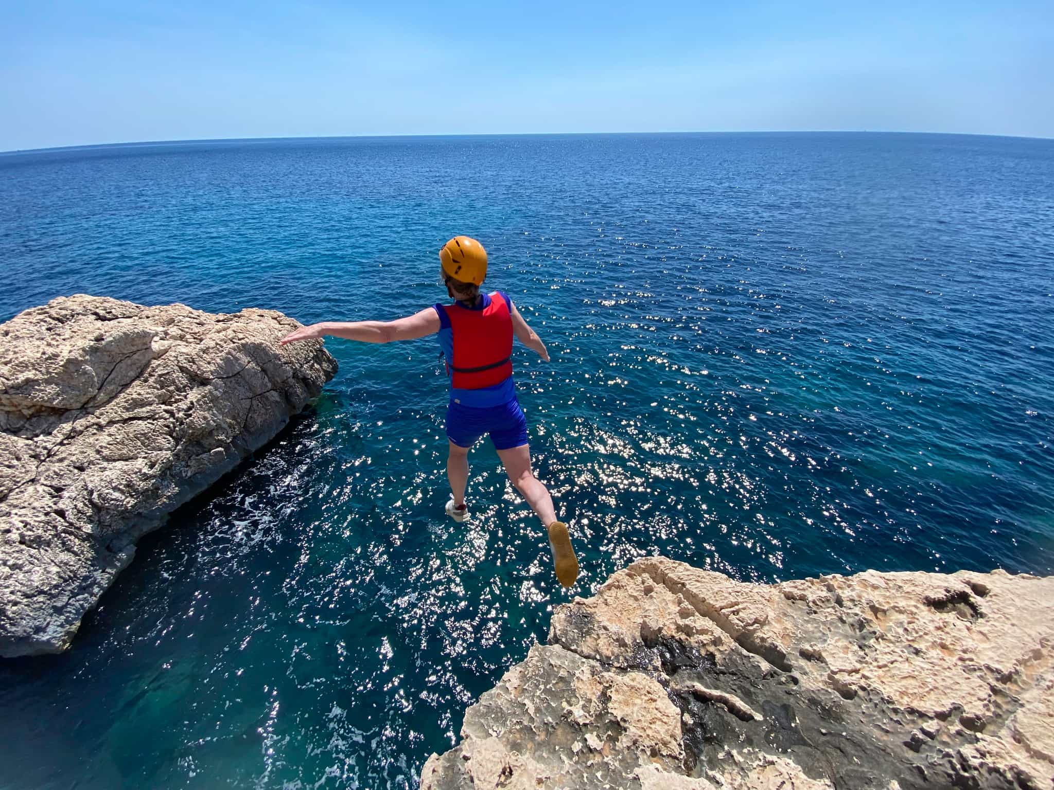 Coasteering in Sardinia. Photo: Host/40 Gradi Nord