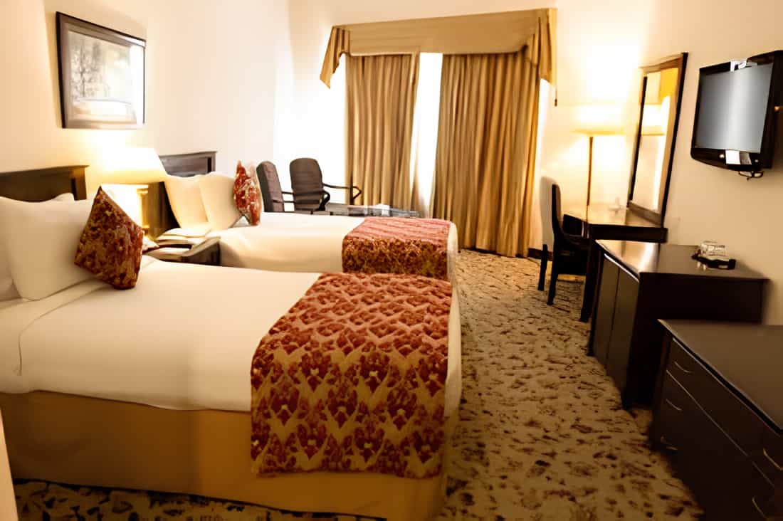 Twin room at the Hotel Hillview, Islamabad
