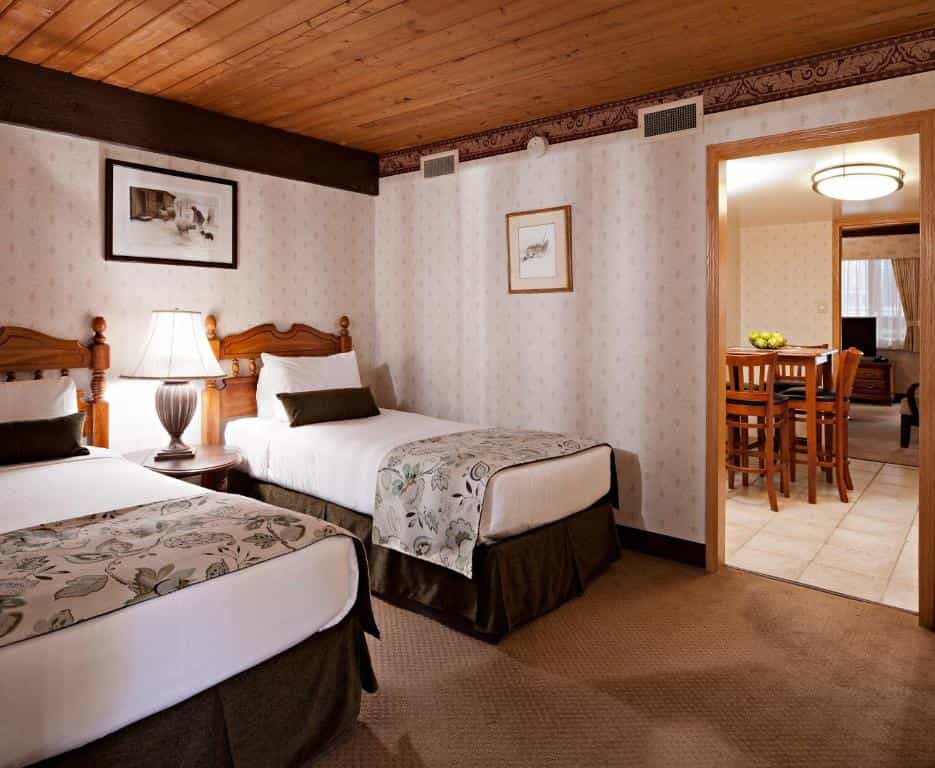 Twin room at the Charltons Hotel, Banff.