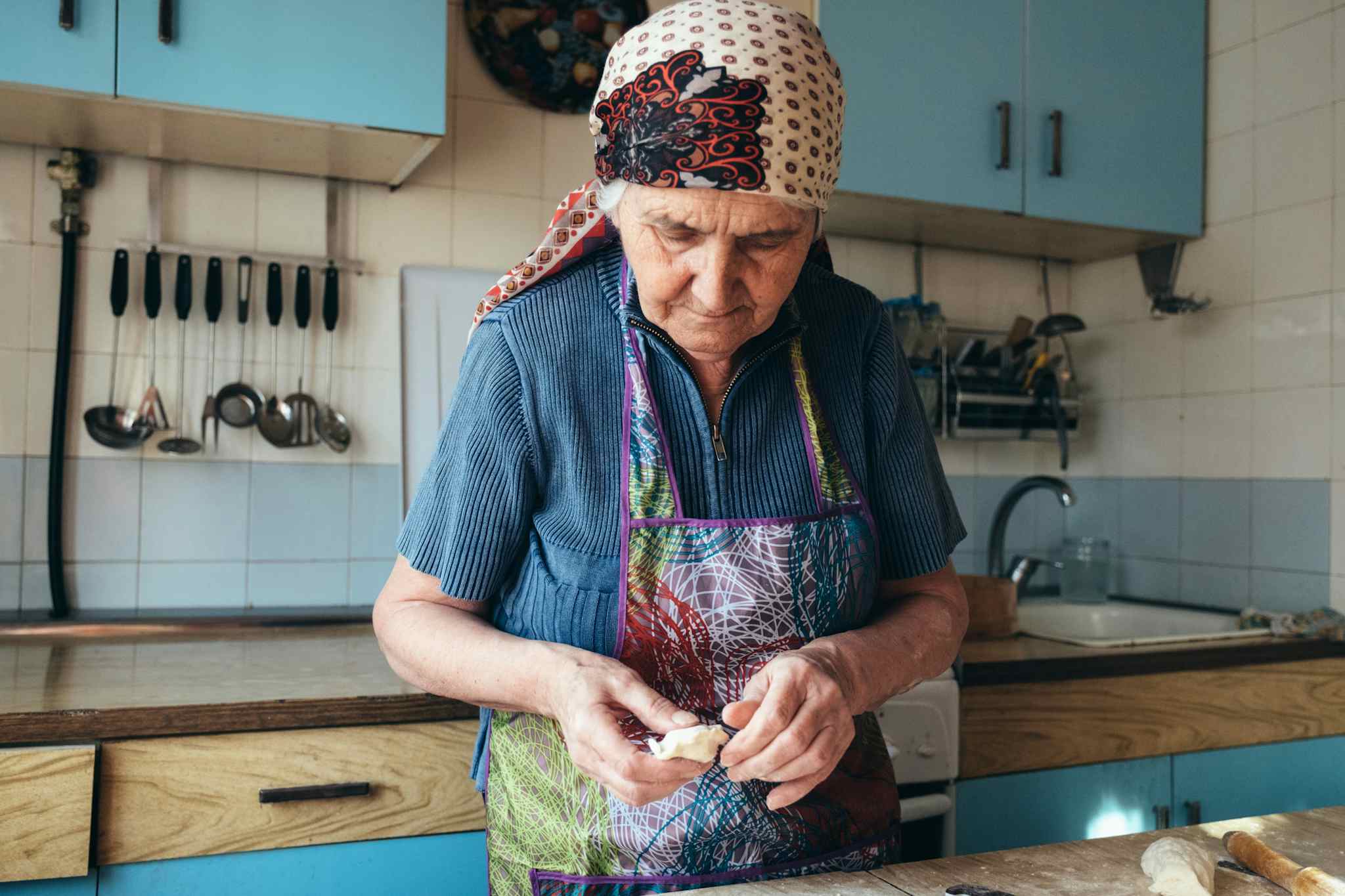Cooking in Georgia. Photo: GettyImages-1134321106