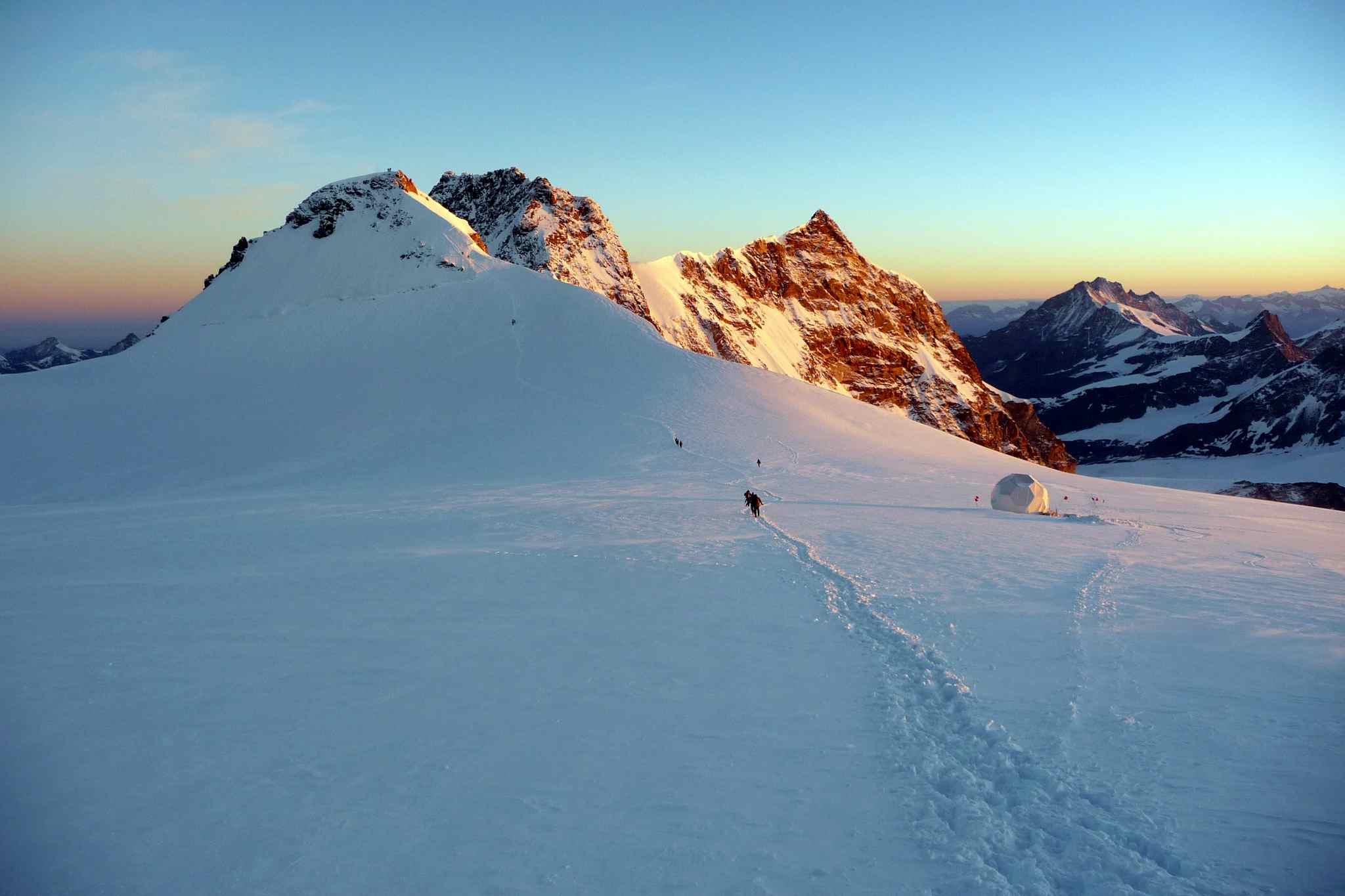 Monte Rosa summit, Italy
Host image: Altai