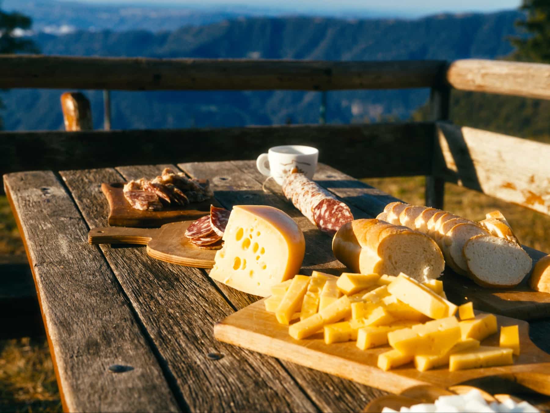 Slovenia picnic Photo: GettyImages-2217122854