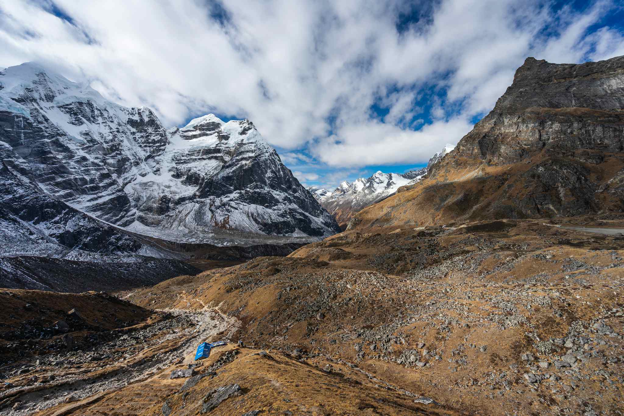 Khare village view point, Mera peak climbing route, Nepal. Photo: GettyImages-1227302288