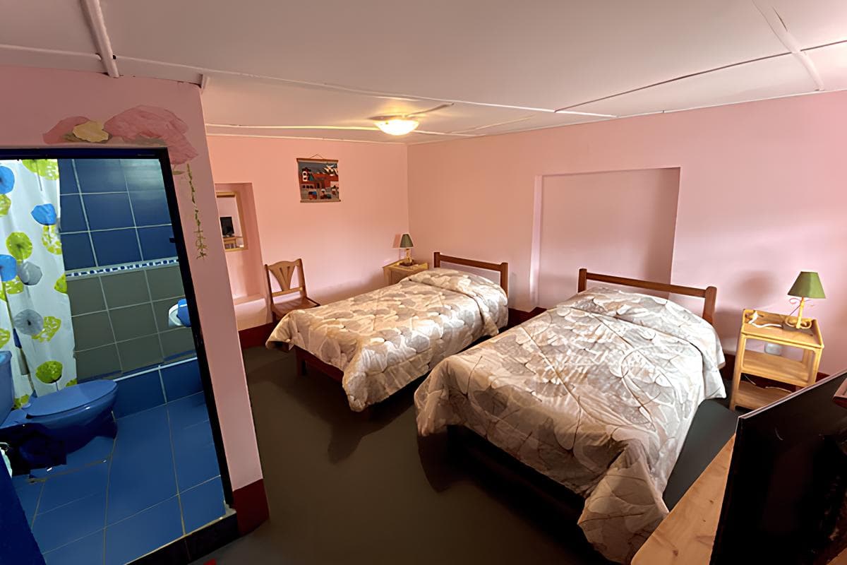 Twin room at Hotel Los Nogales