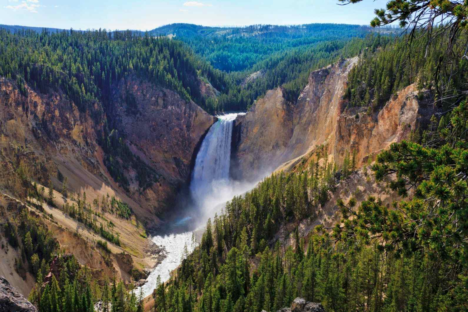  7 of the Best Day Hikes in Yellowstone National Park
