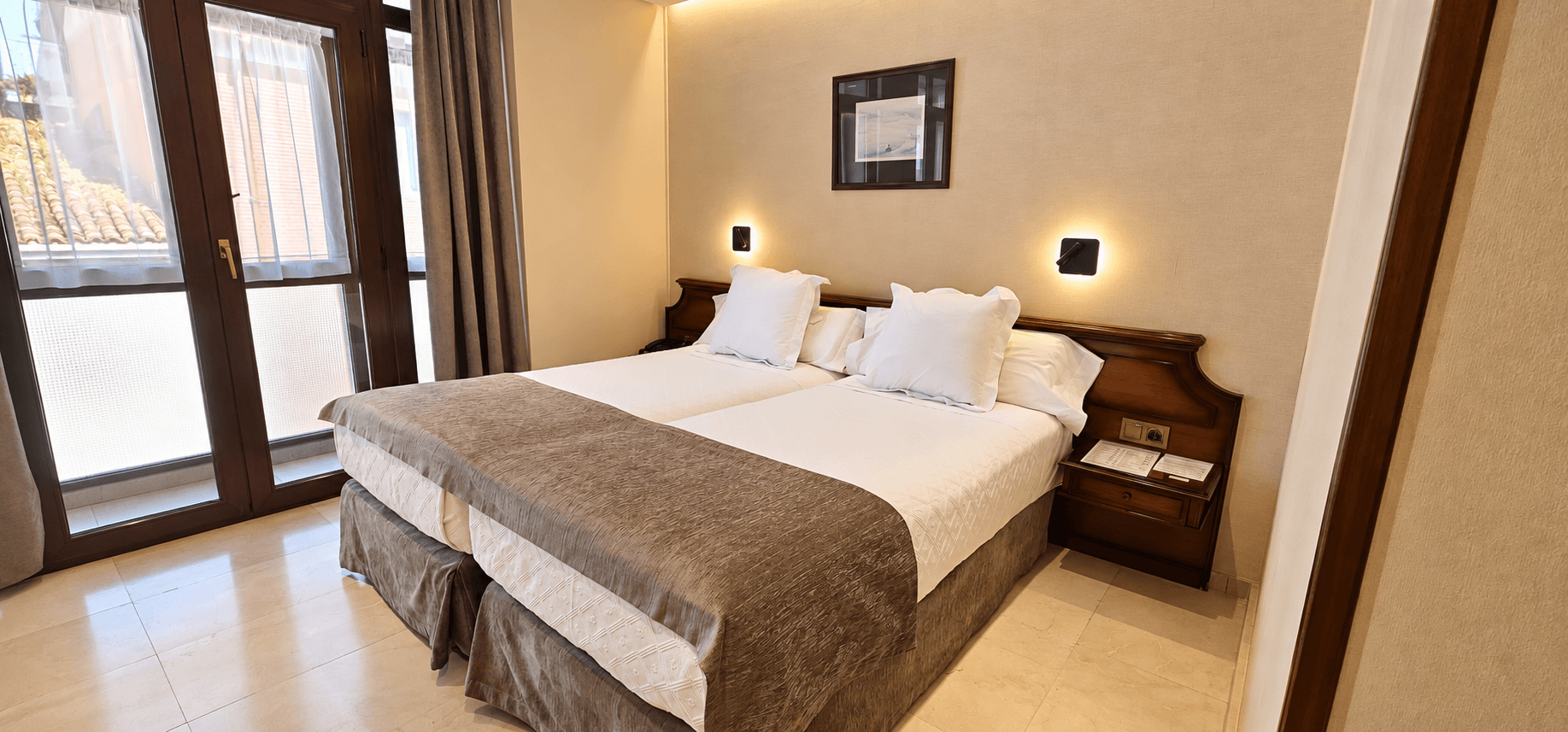 Twin room at Gran Hotel Paraíso, Llanes, Asturias, Northern Spain. Source: MBA Host (Rumbo a Picos)