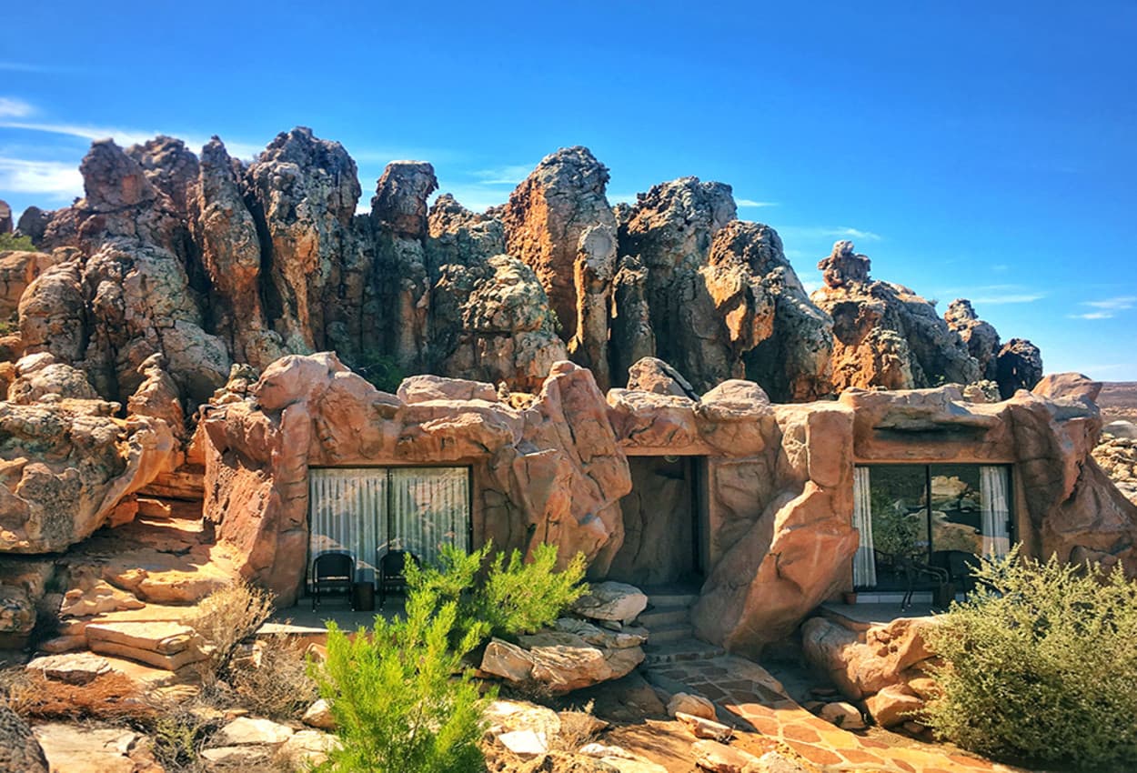 Kagga Kamma cave suites.