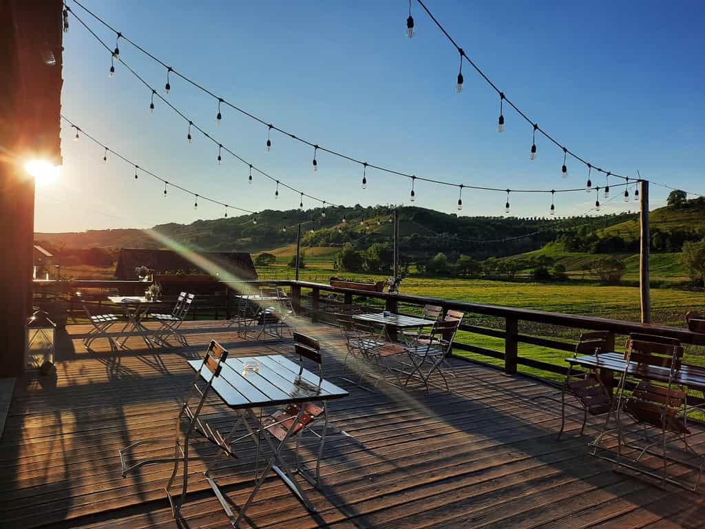 Veranda, Veseud11, Romania Photo: Host/ Carpatbike