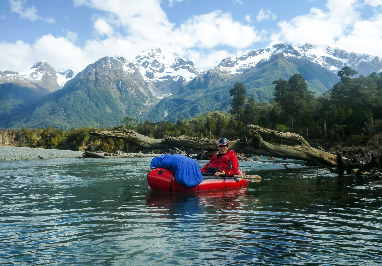 Pack-rafting-Fjordland-New-Zealand