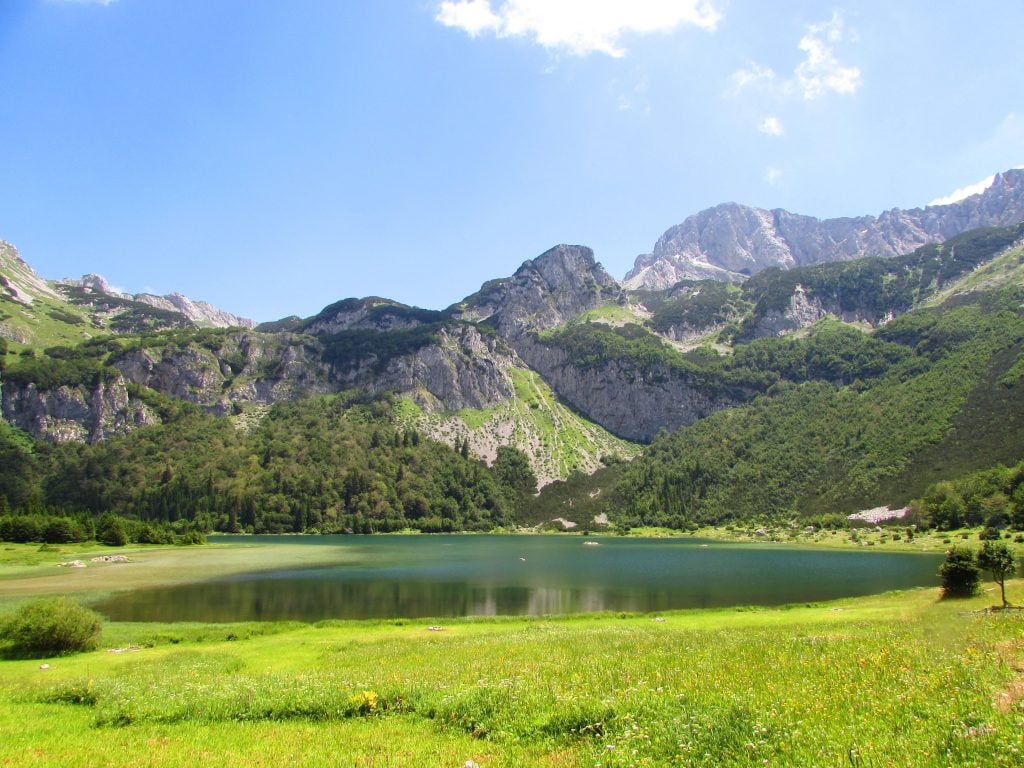 Trnovacko Lake