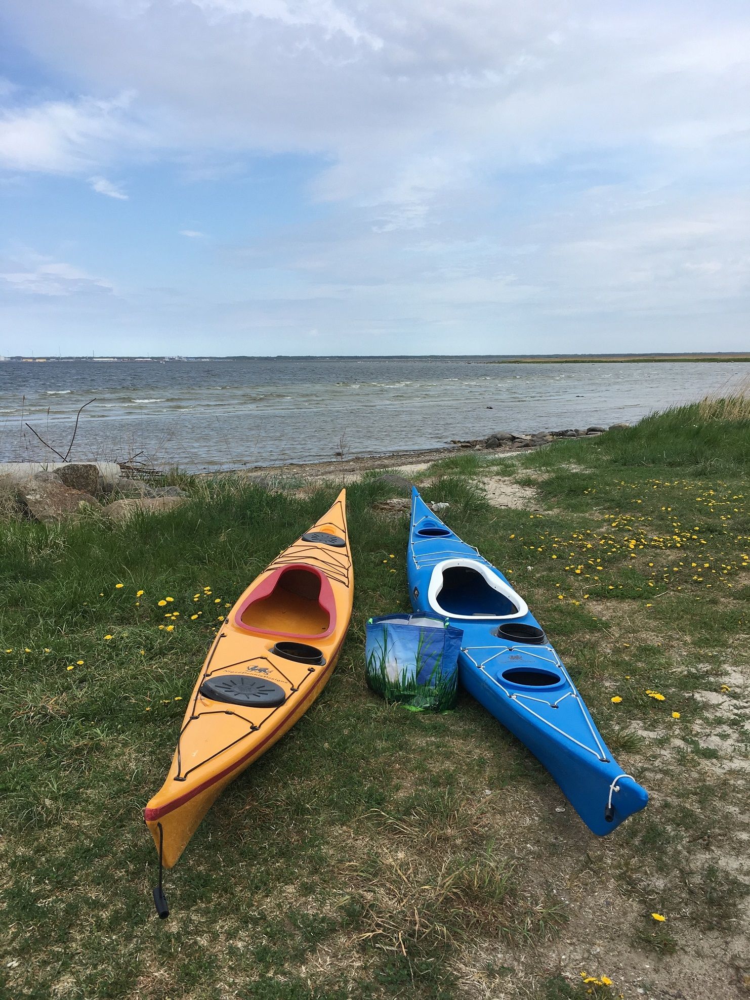 Kayaks-coast-Estonia