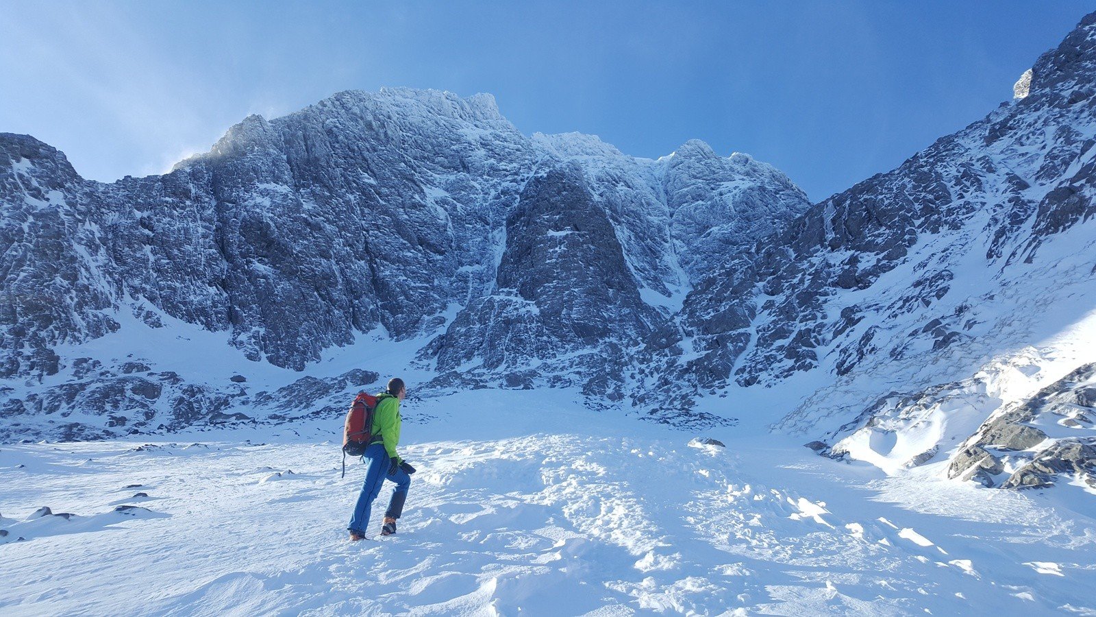 Heading out for a winter skills course on Ben Nevis