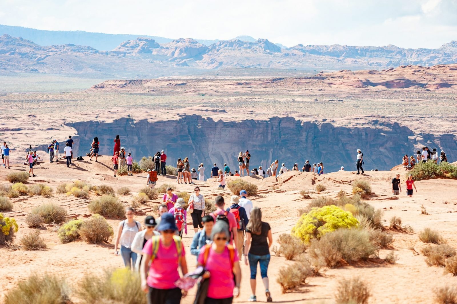Tourists flocking to Horseshoe Bend, Arizona