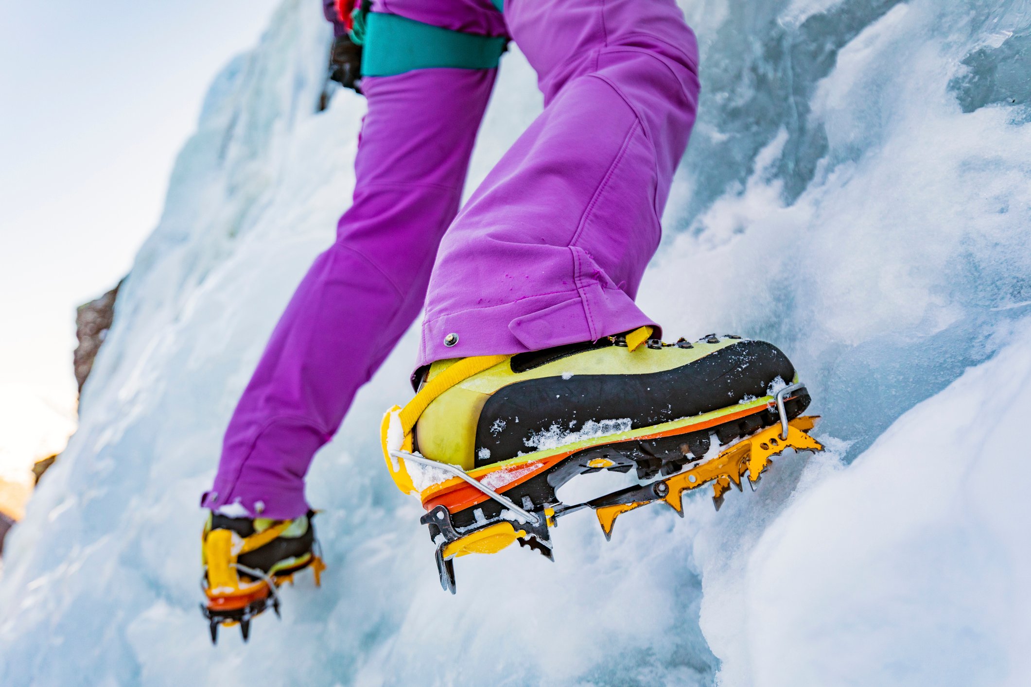 how to choose your snow crampons