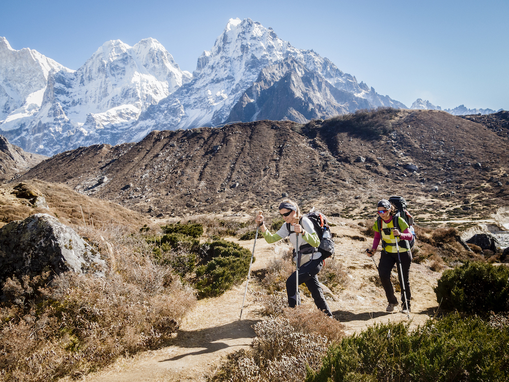 Mountaineers hiking to Kanchenjunga base camp