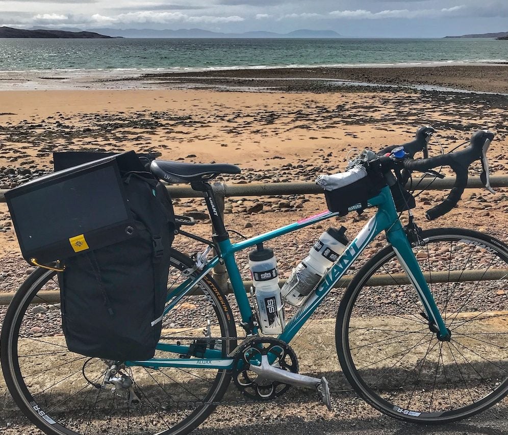 A bicycle by the beach.