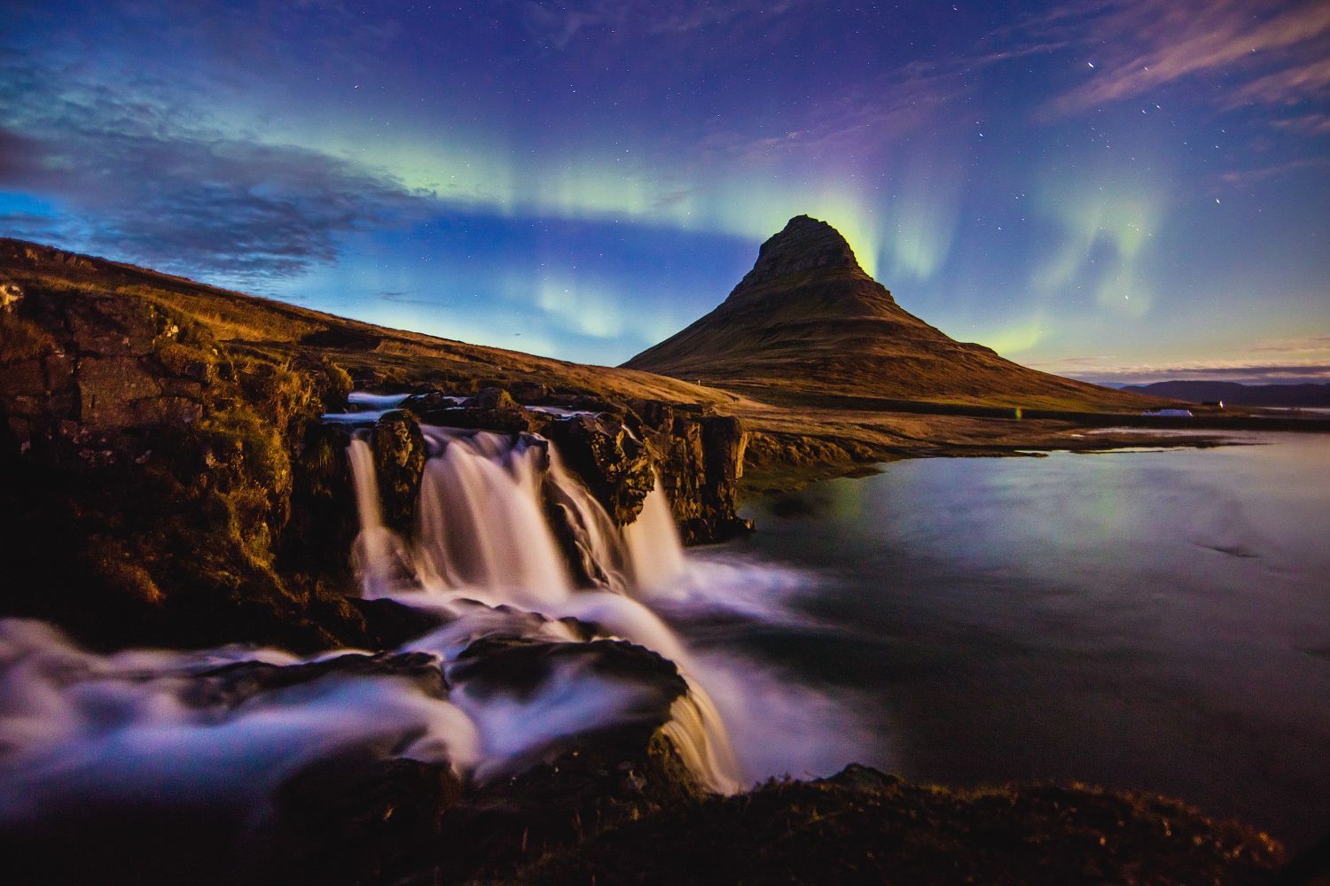 Seeing the Northern Lights in Iceland