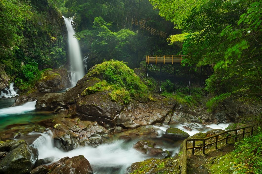 The Kamadaru waterfall (釜滝) along the Kawazu Nanadaru waterfall trail on the Izu Peninsula of Japan.