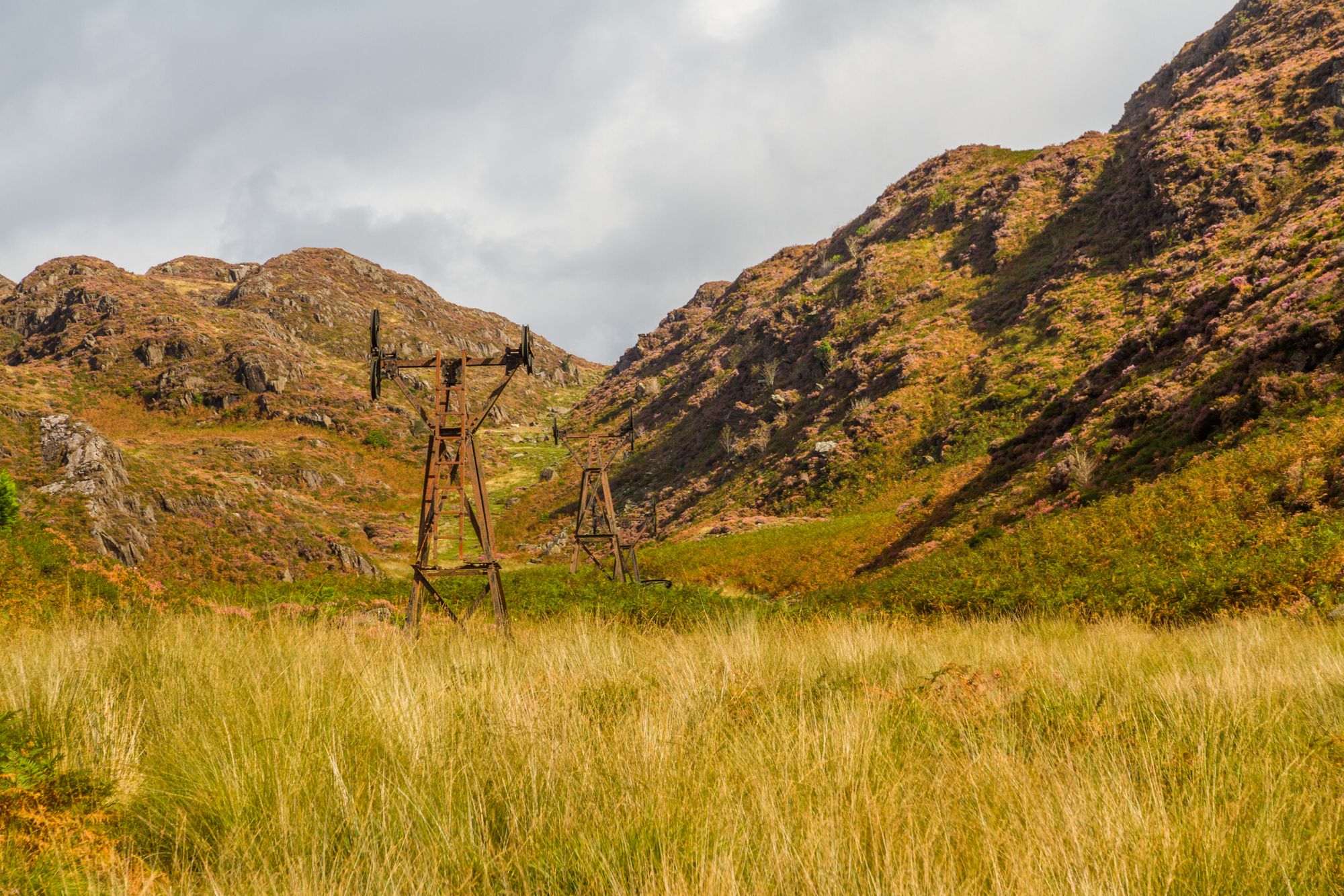 Aberglaslyn Gorge and Cwm Bychan, Snowdonia. The best uk hikes.