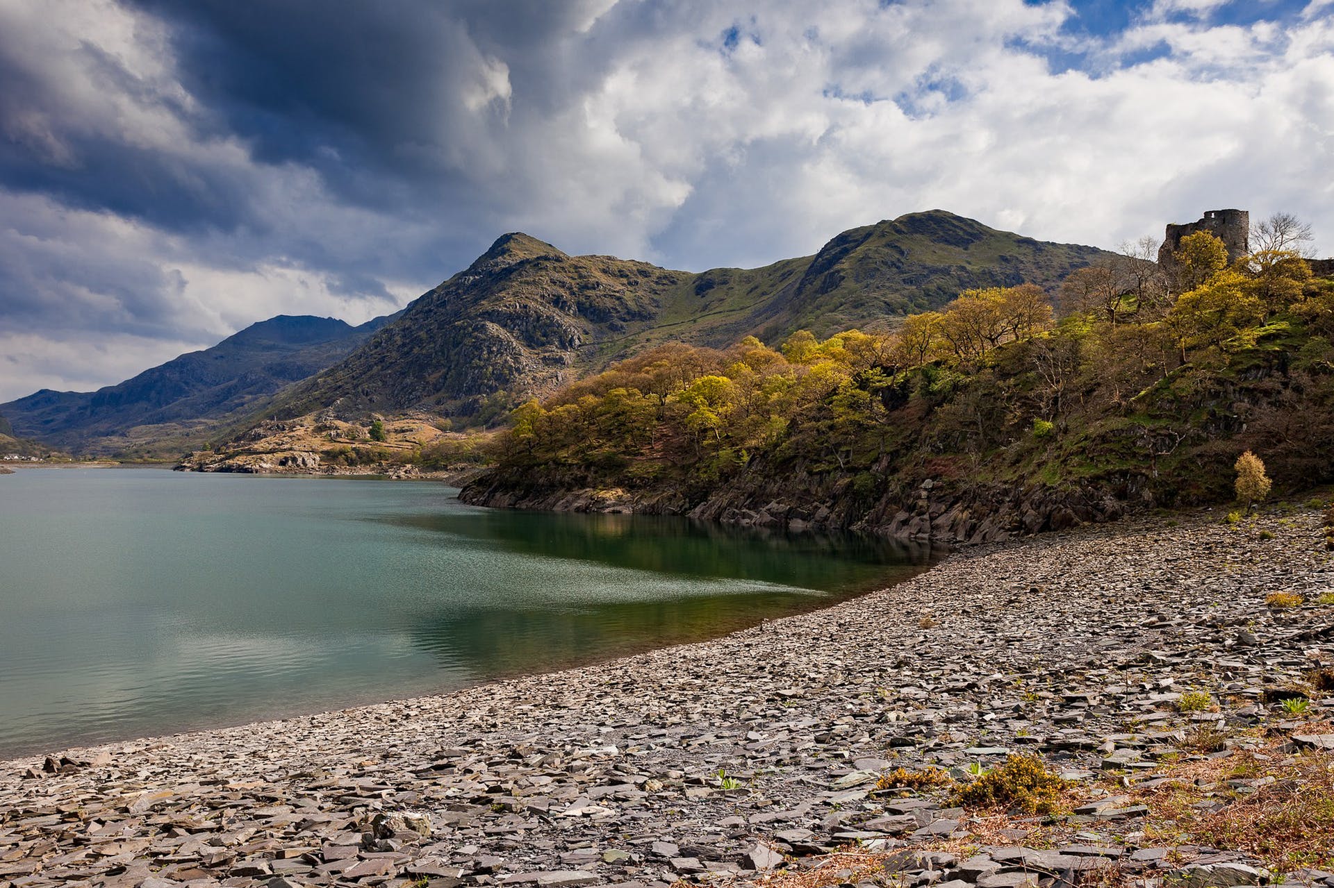 The best hikes in the UK include everything from rocky beaches and lakes to mountain summits.