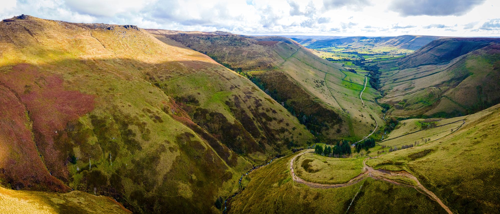 View of Jacob's Ladder ascending to the Kinder Plateau, one of the best known hikes in the Peak District.