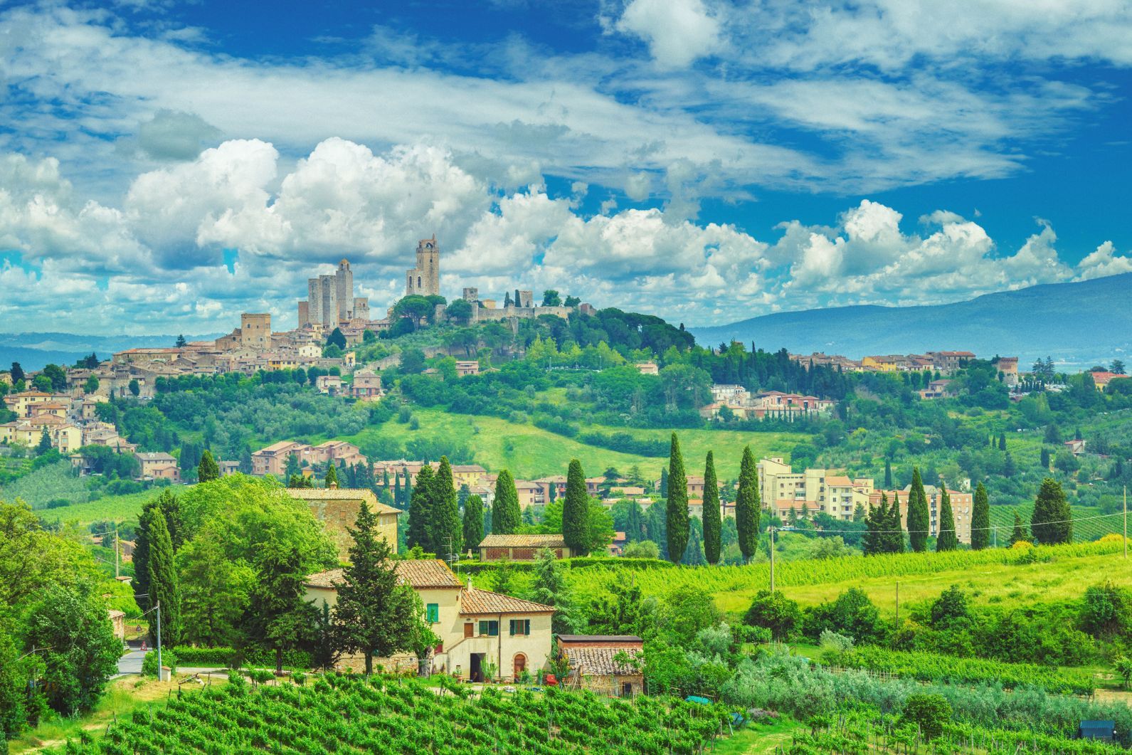 A view of the beautiful Tuscan town of San Gimignano