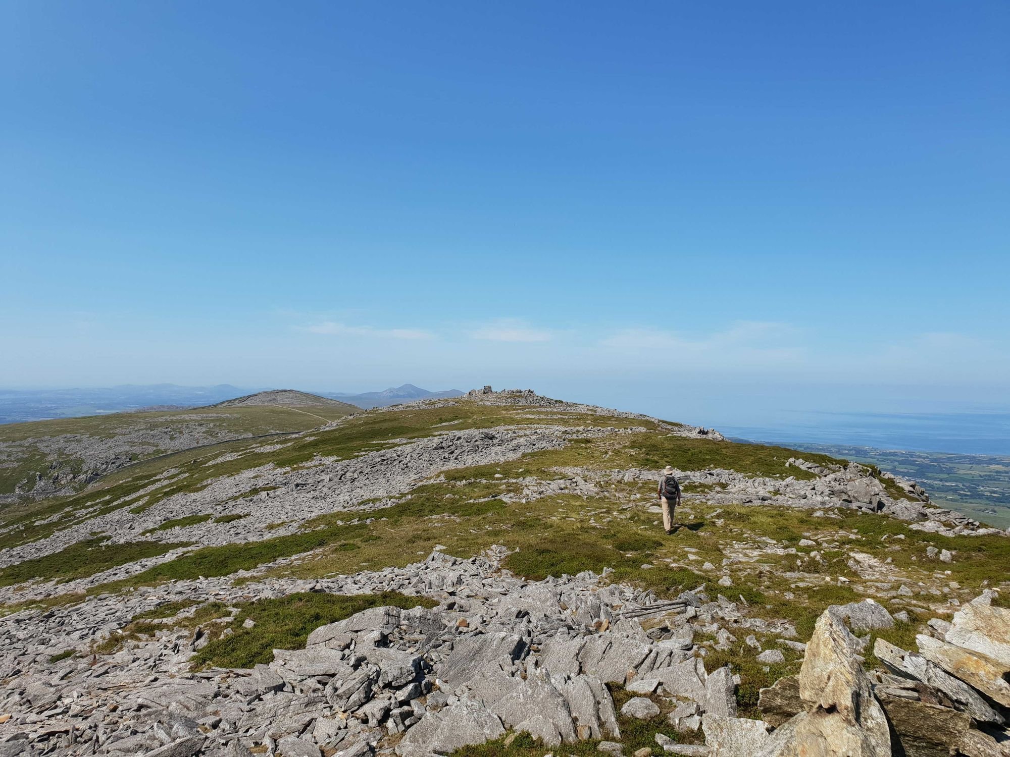 The far western end of the Nantlle Ridge, looking west to the sea - and easy walk in Snowdonia