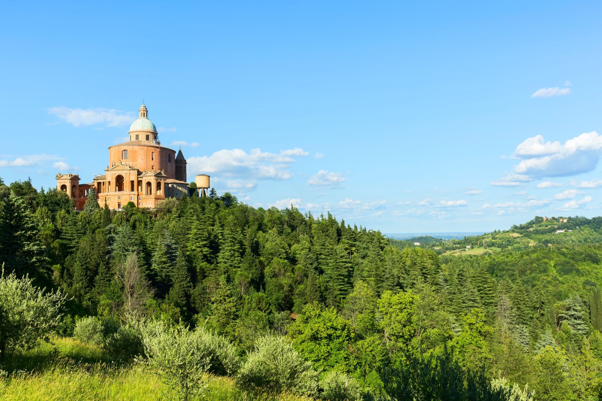 Passing churches on the way between Bologna and Florence