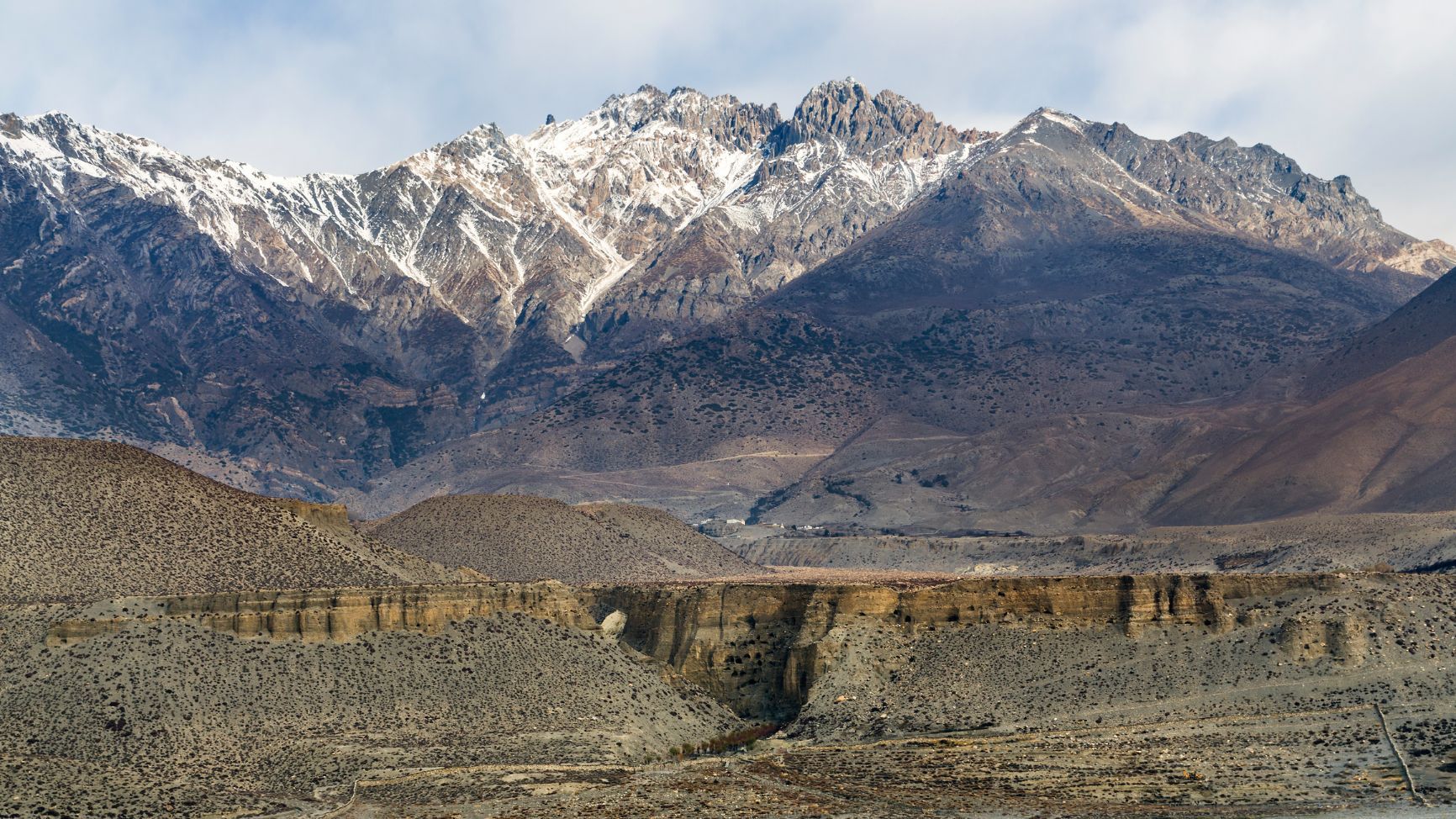 The rocky landscape on the Annapurna Circuit trail from Kagbeni to Jomsom in Nepal. Photo: Getty