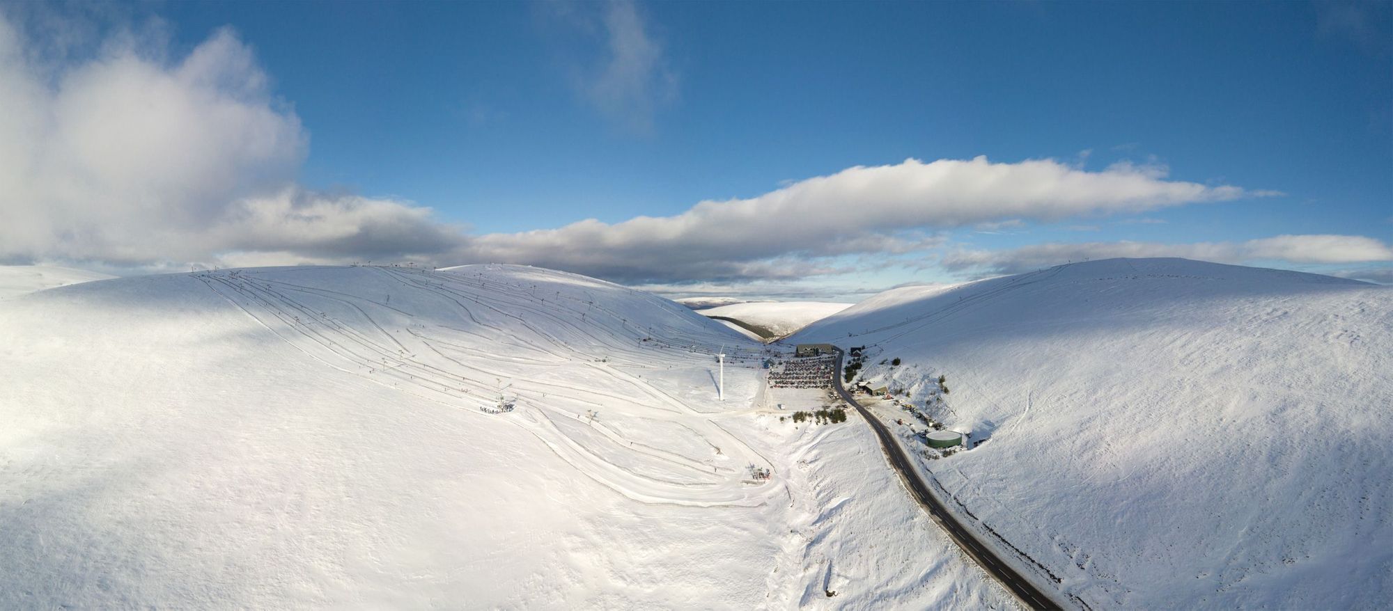 The Lecht 2090 ski resort is a fantastic option for families and beginners. Photo: Snowsport Scotland